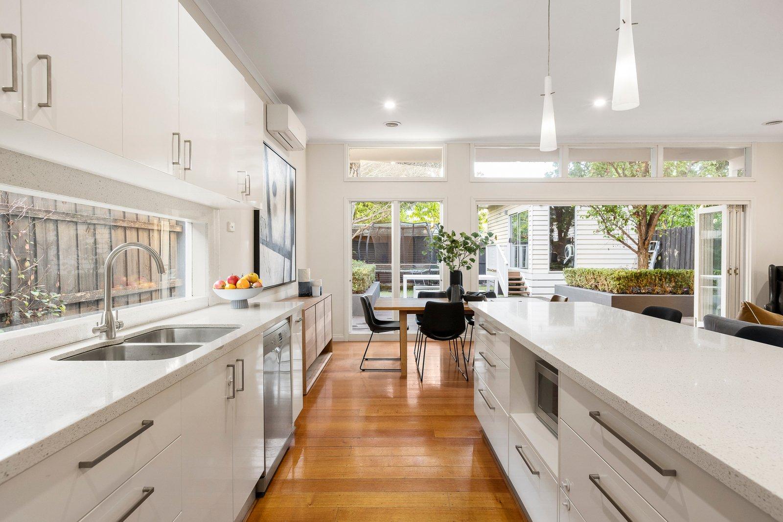 15 Exhibition Street, Mckinnon, 3204