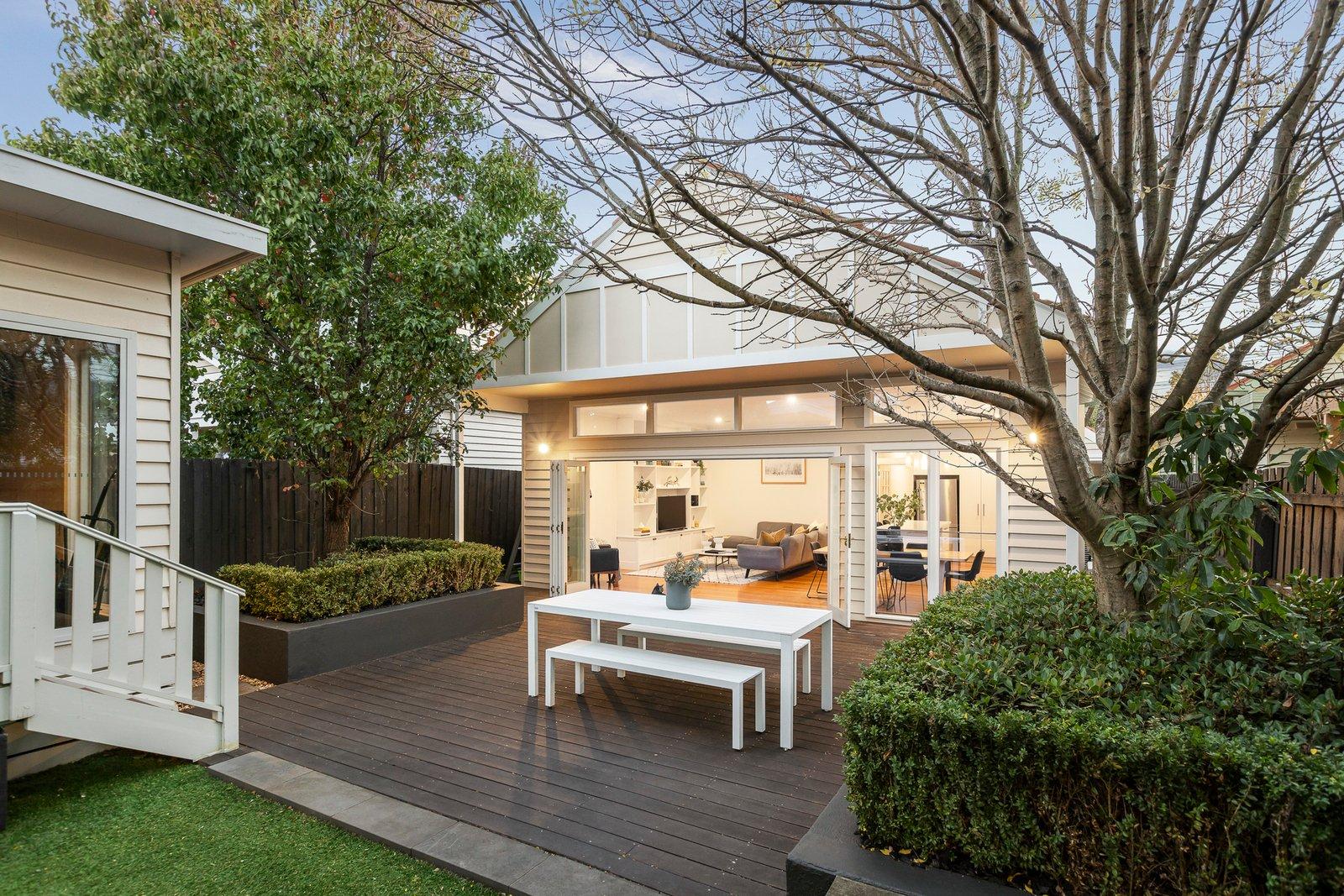 15 Exhibition Street, Mckinnon, 3204