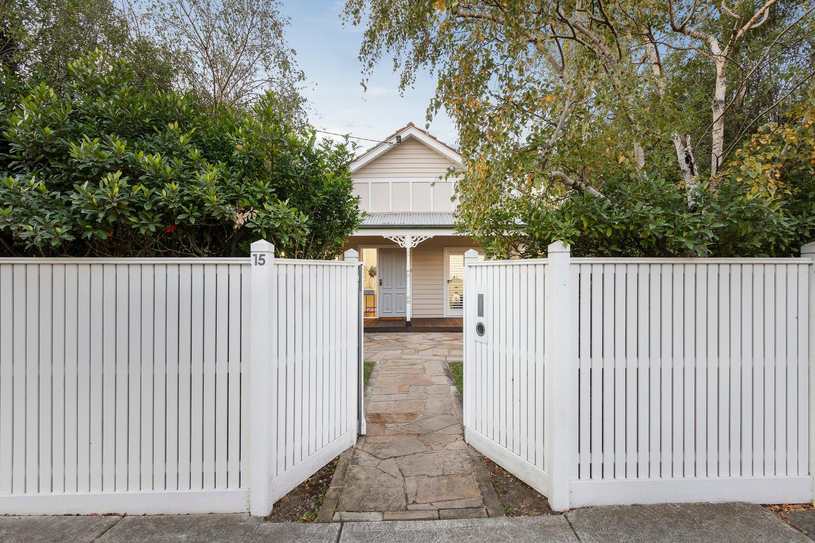 15 Exhibition Street, Mckinnon, 3204