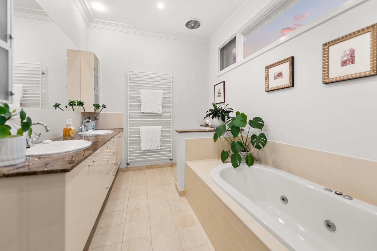 15 Harold Avenue, Glen Iris, 3146