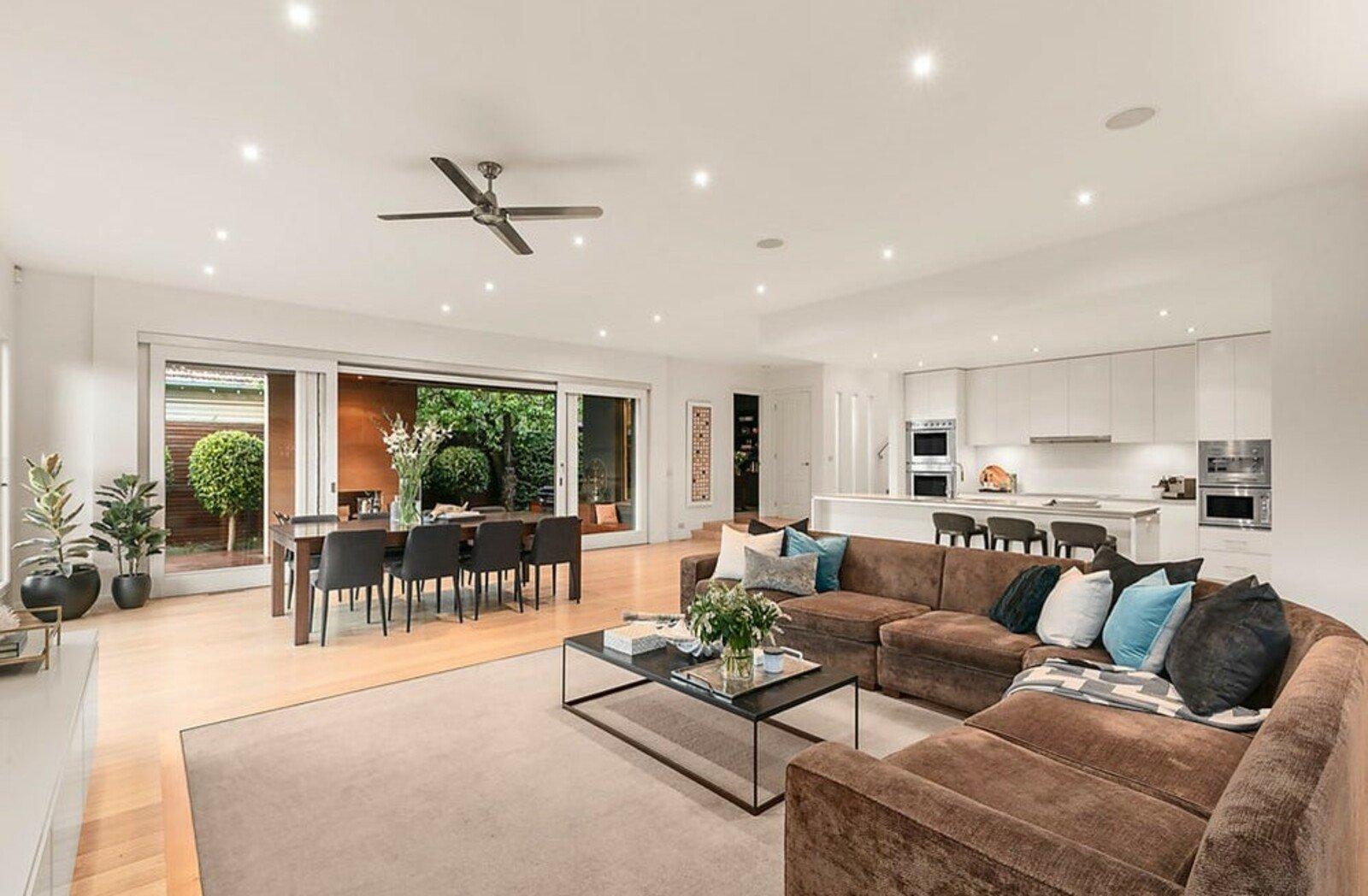 15 Margaret Street, Canterbury, 3126