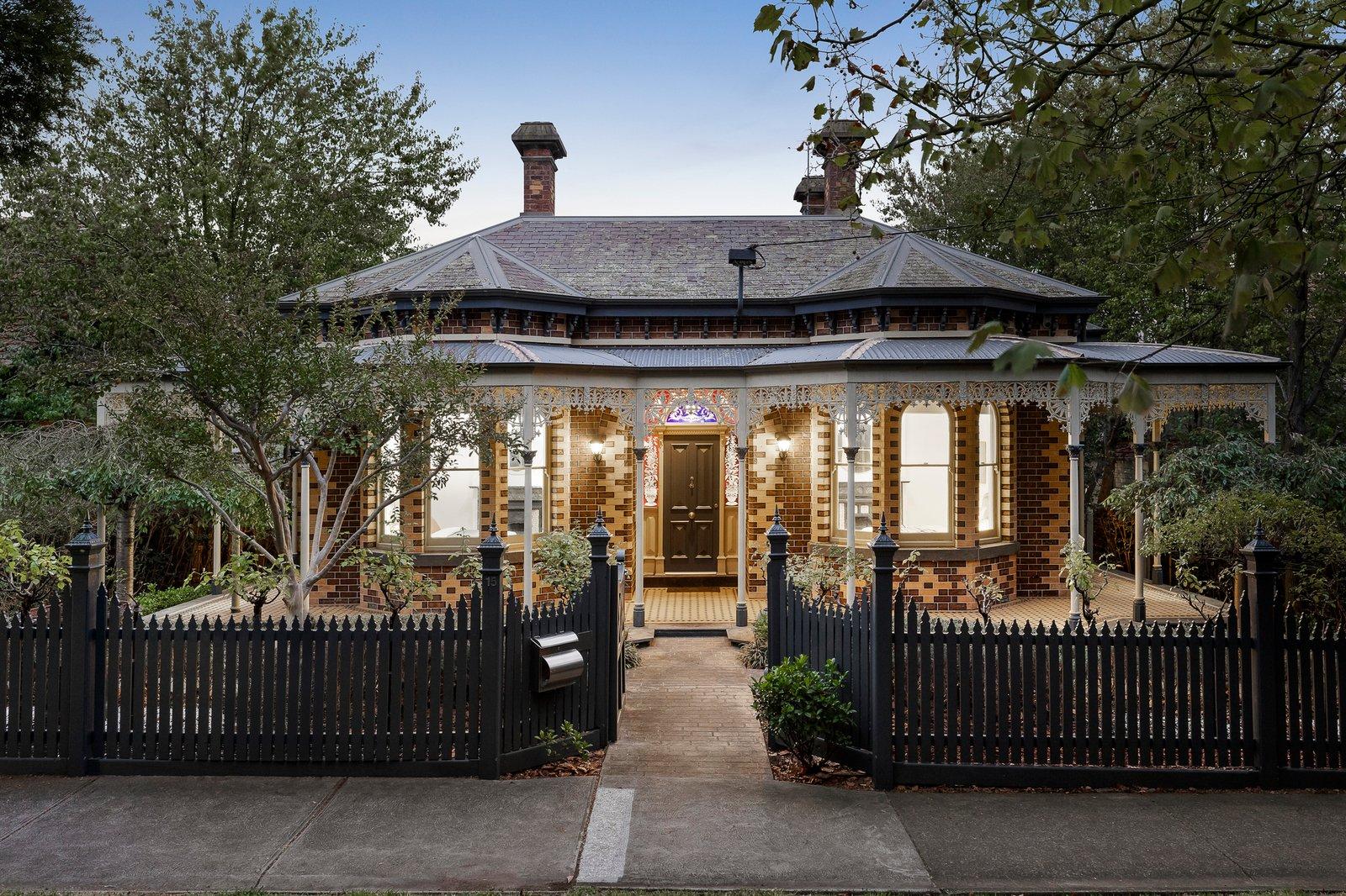 15 Margaret Street, Canterbury, 3126