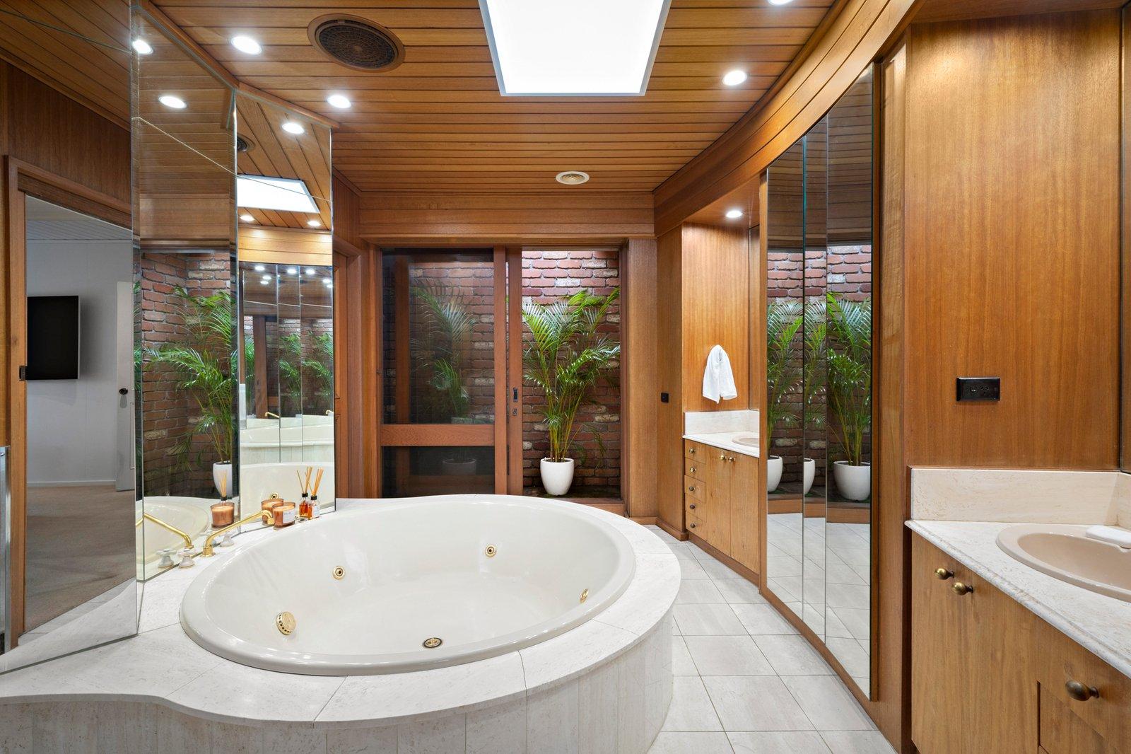 15 Rockingham Close, Kew, 3101