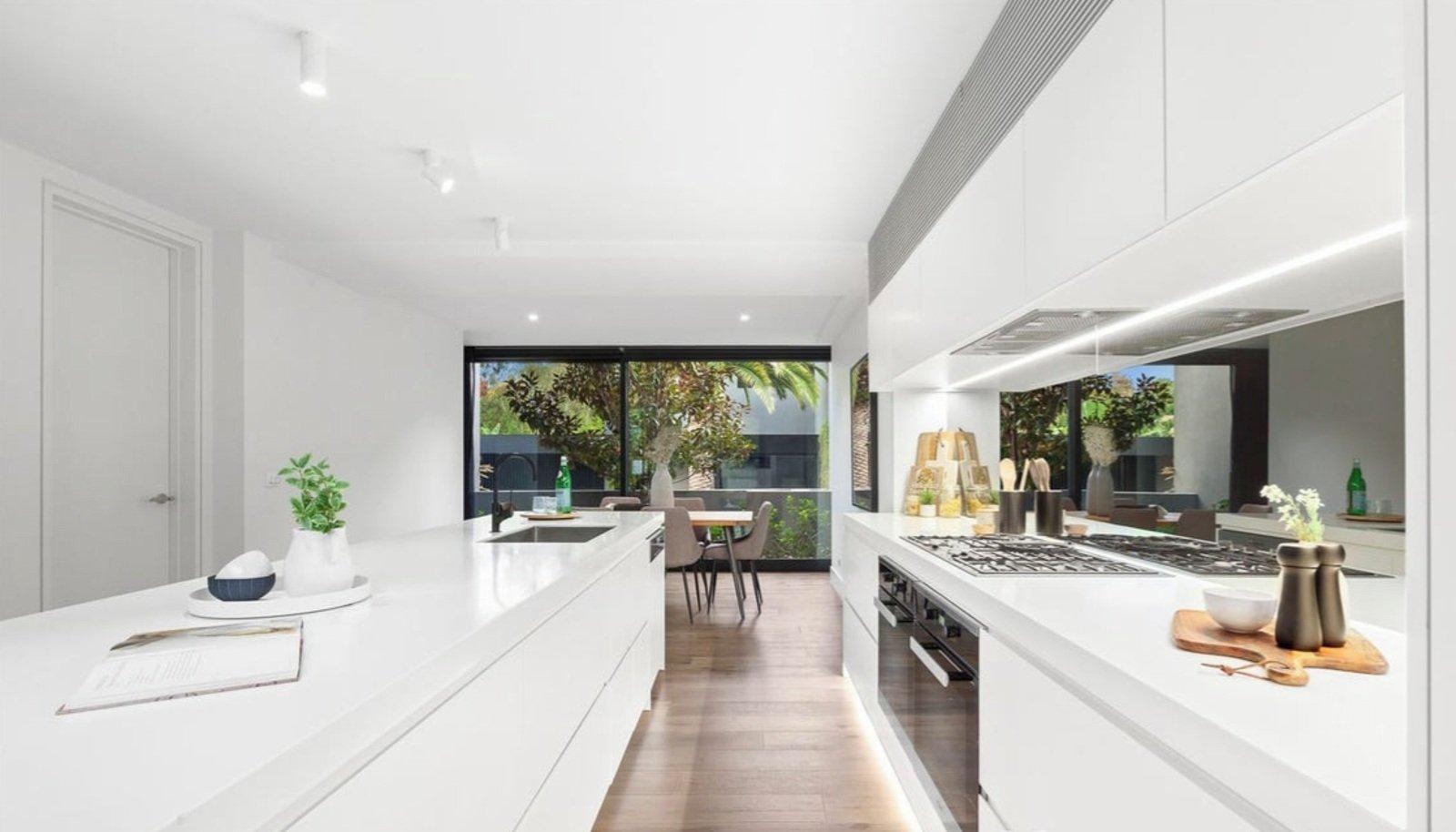 15C Evans Court, Toorak, 3142