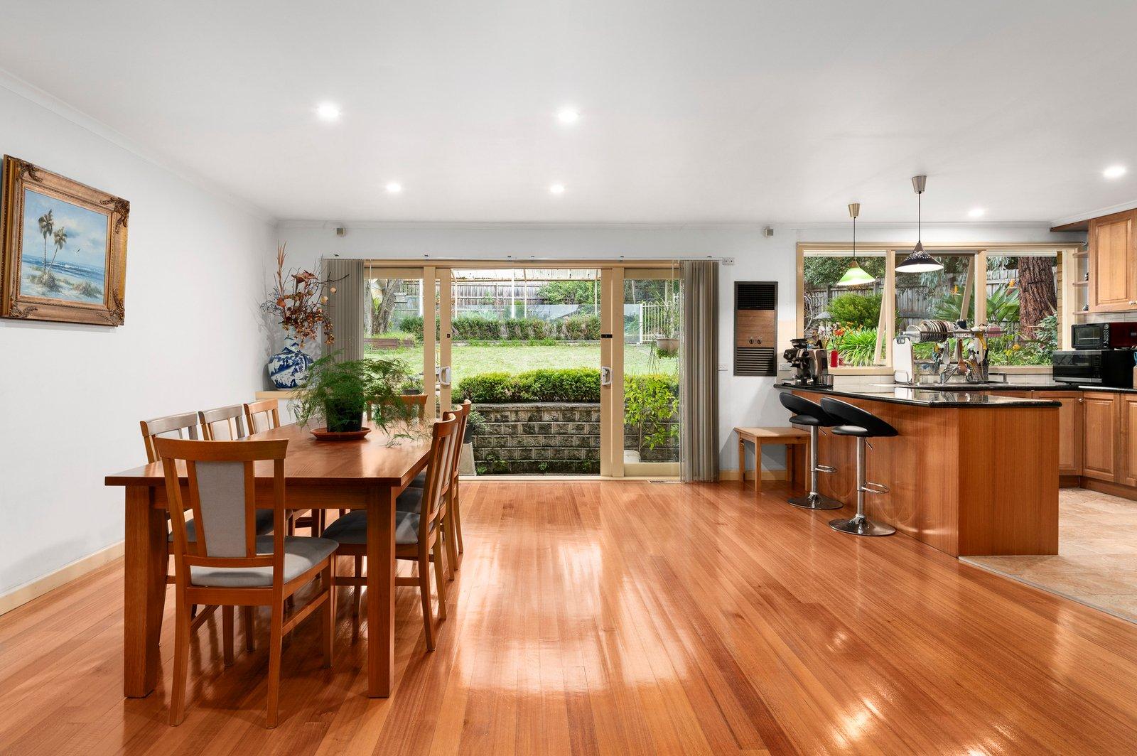 16 Wynyard Crescent, Balwyn North, 3104