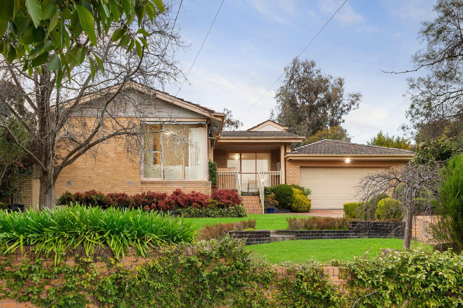 16 Wynyard Crescent, Balwyn North, 3104