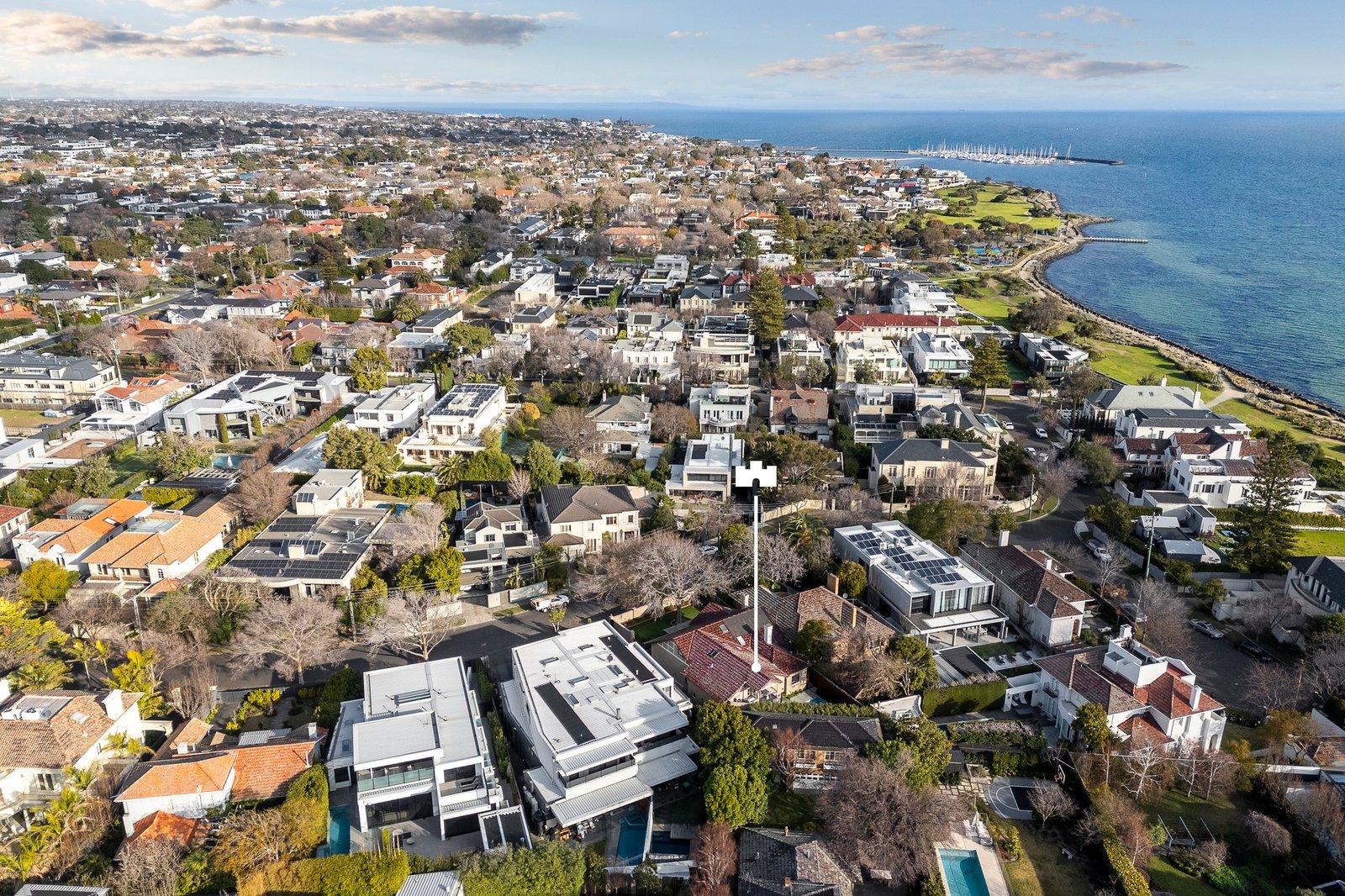 16 Birdwood Avenue, Brighton, 3186