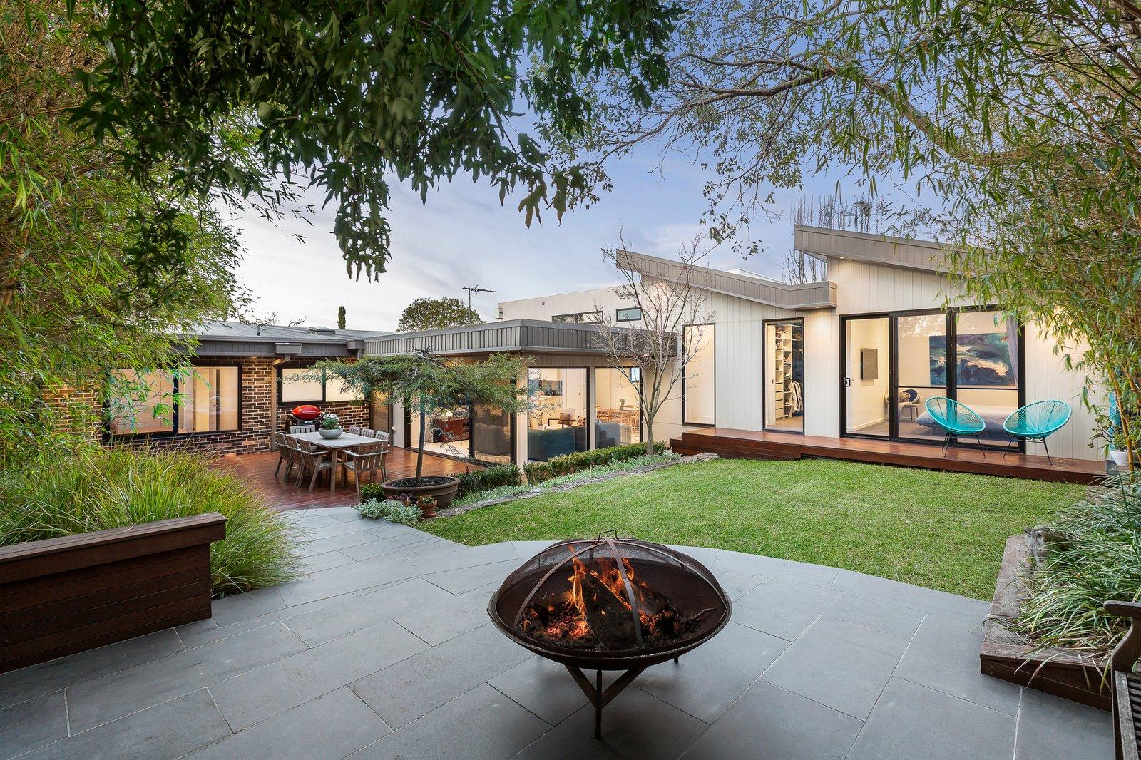 16 Cumberland Avenue, Balwyn North, 3104