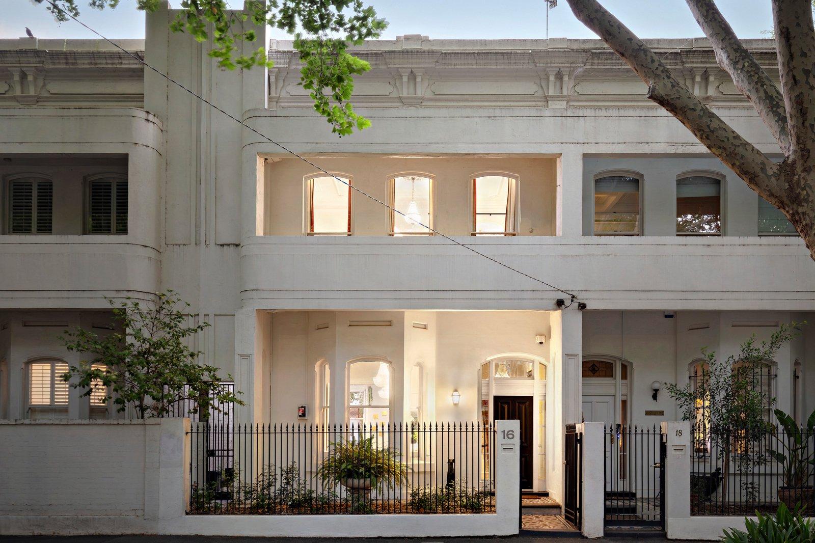 16 Mary Street, St Kilda West, 3182