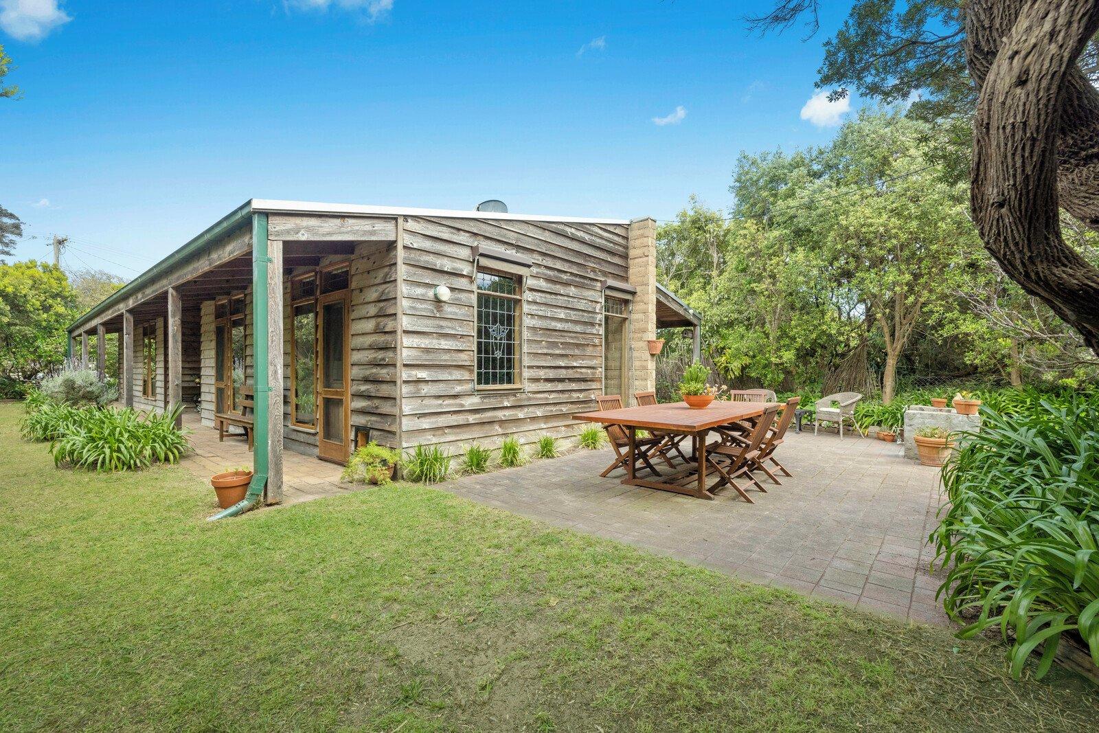 16 Munro Street, Blairgowrie, 3942