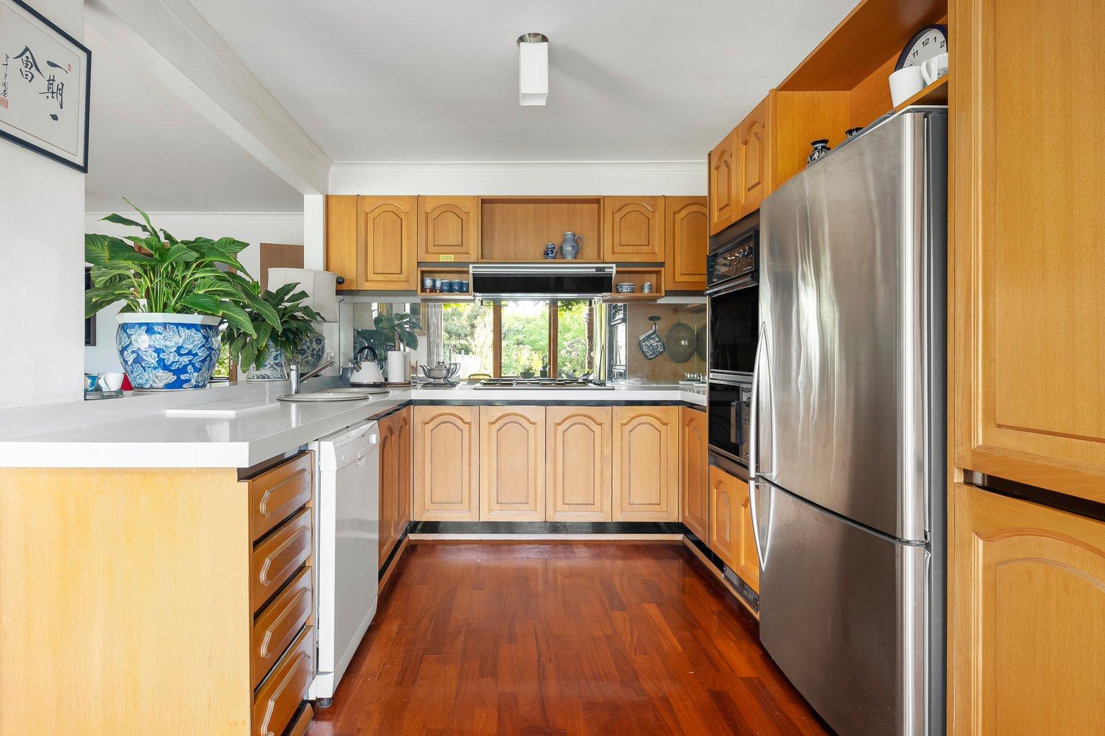 16 Peace Street, Glen Iris, 3146