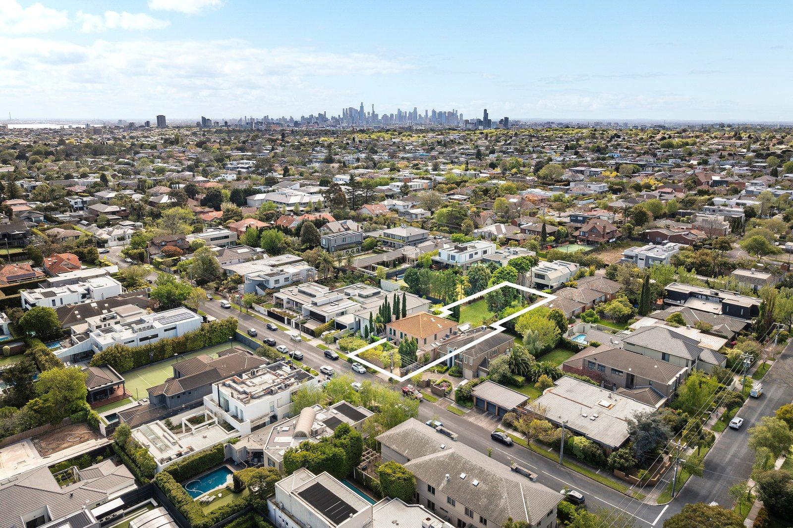 16 Polo Parade, Caulfield North, 3161