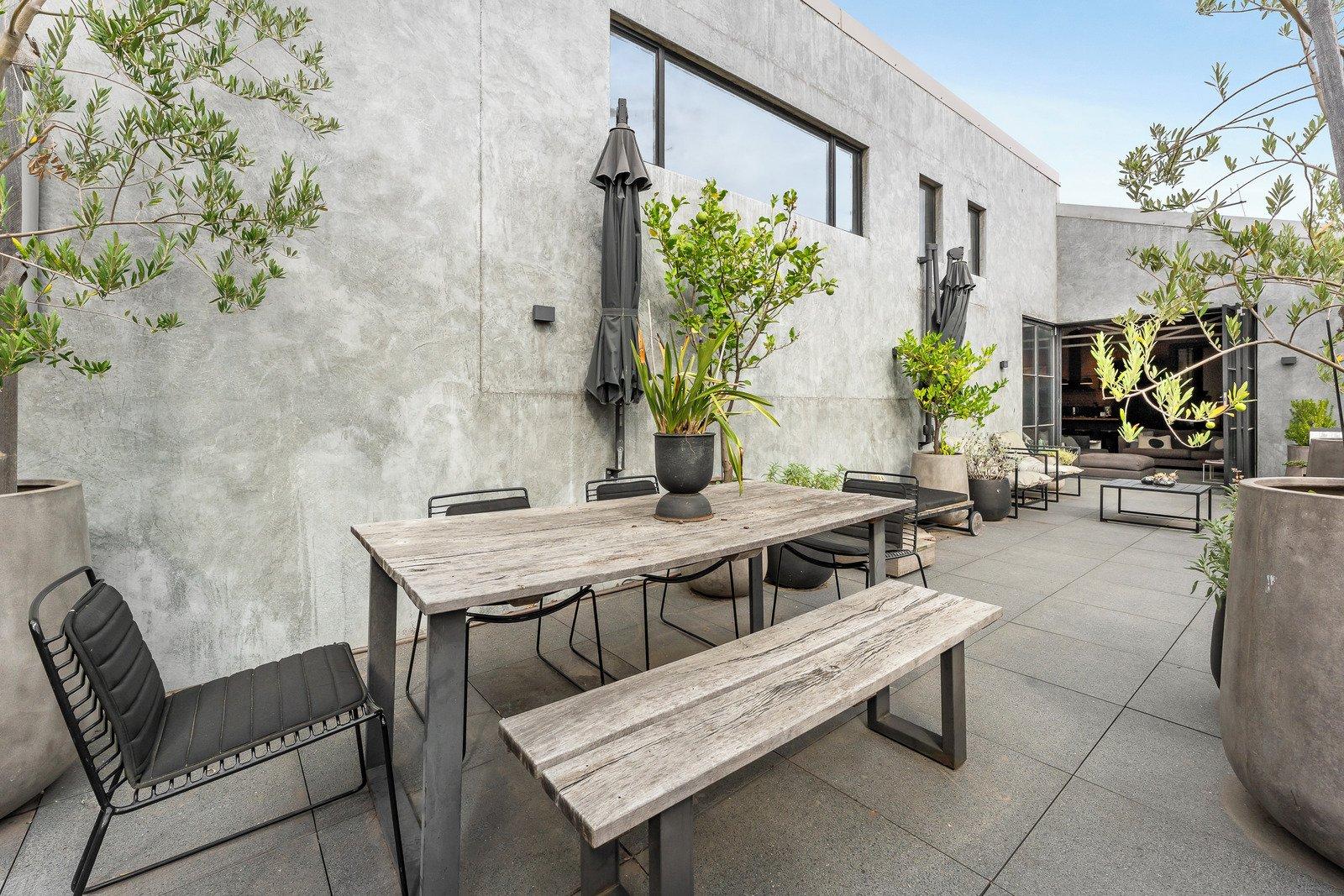 1/635 Burwood Road, Hawthorn, 3122