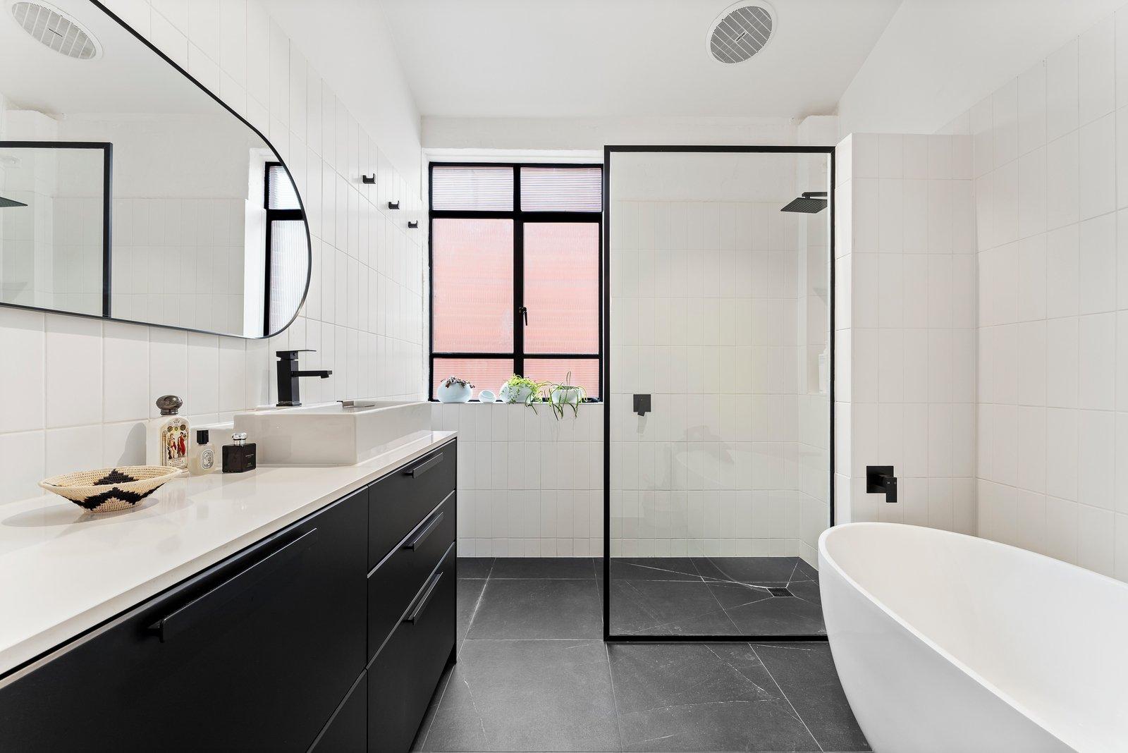 1/635 Burwood Road, Hawthorn, 3122