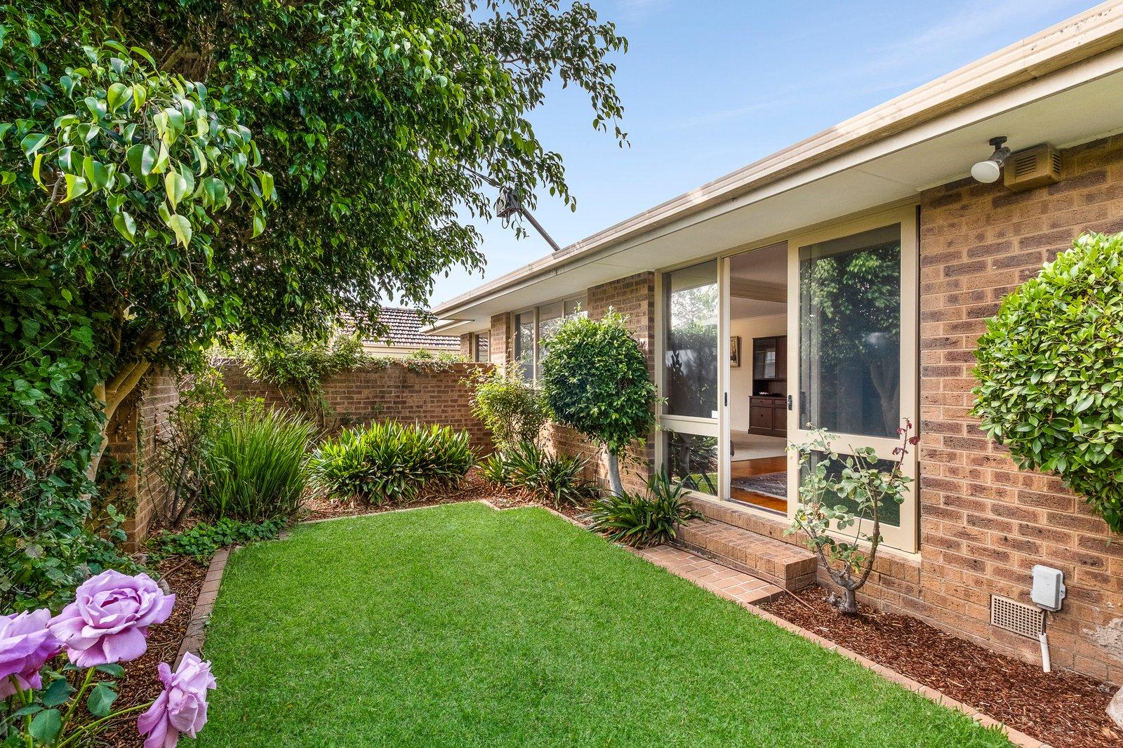 1/63 Eskdale Road, Caulfield North, 3161