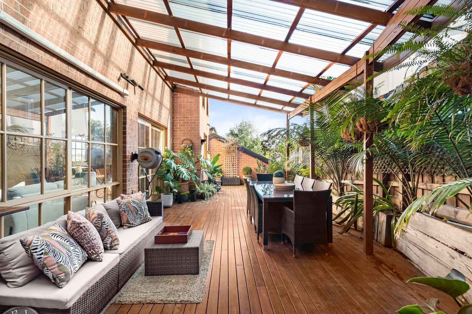 1/63 Hampshire Road, Doncaster, 3108