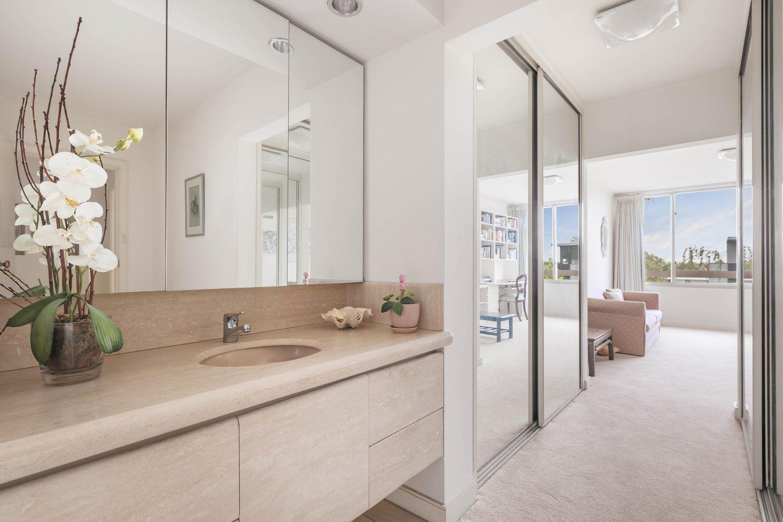 16/703 Orrong Road, Toorak, 3142