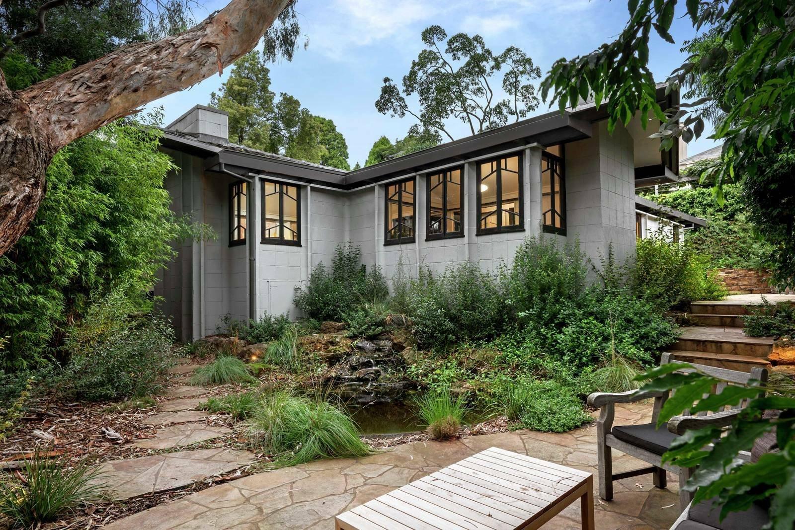 16A Glyndebourne Avenue, Toorak, 3142