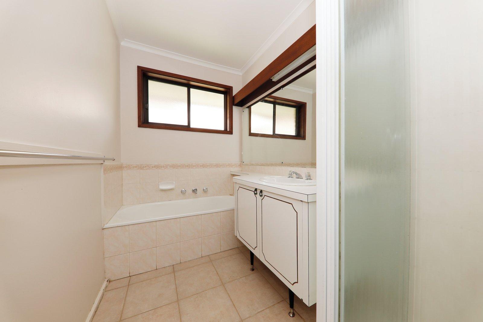 17 Capricorn Avenue, Doncaster East, 3109