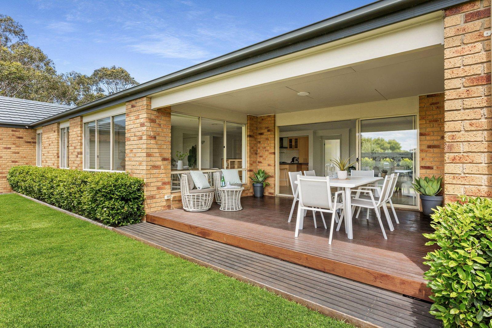17 Emarald Close, Mornington, 3931