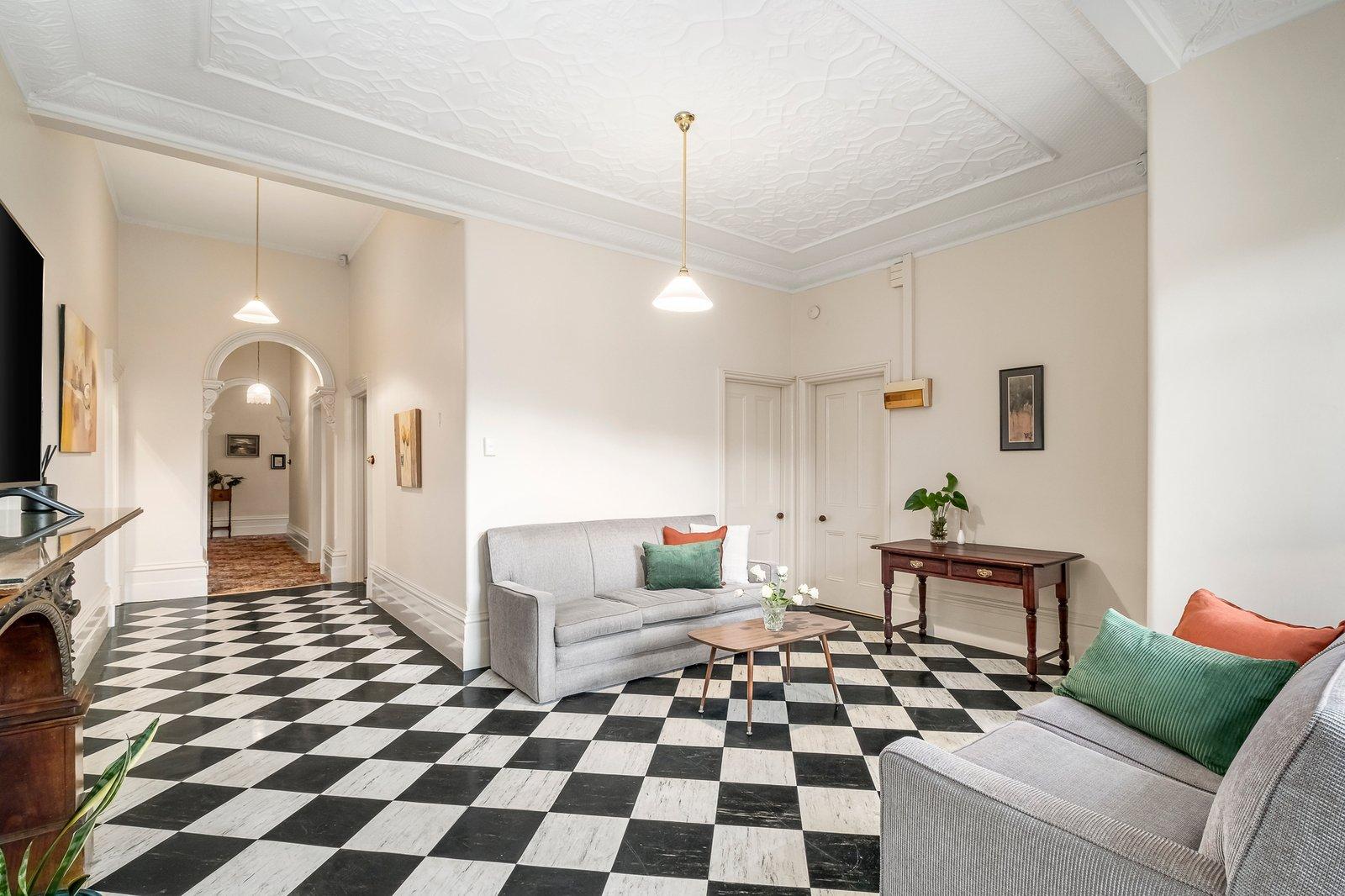 17 Hawthorn Road, Caulfield North, 3161