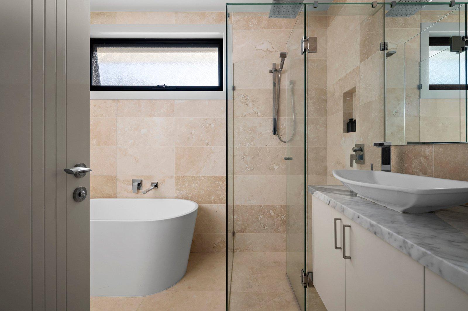 17 Leonis Avenue, Balwyn North, 3104