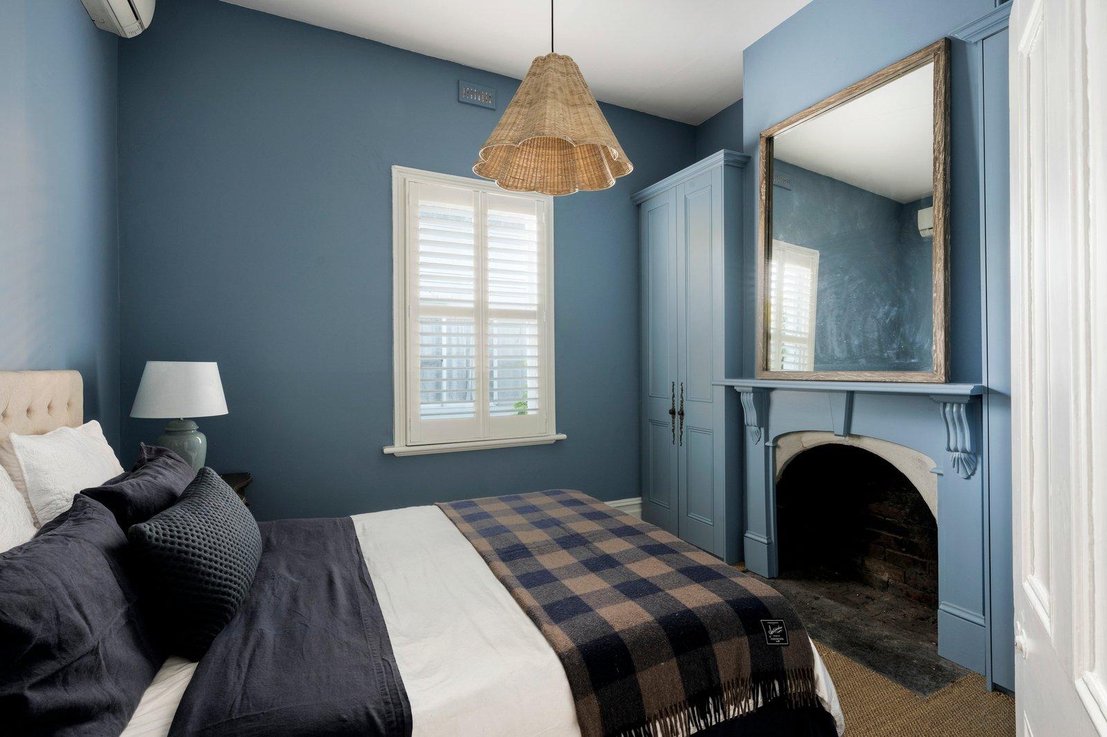 17 Ruabon Road, Toorak, 3142