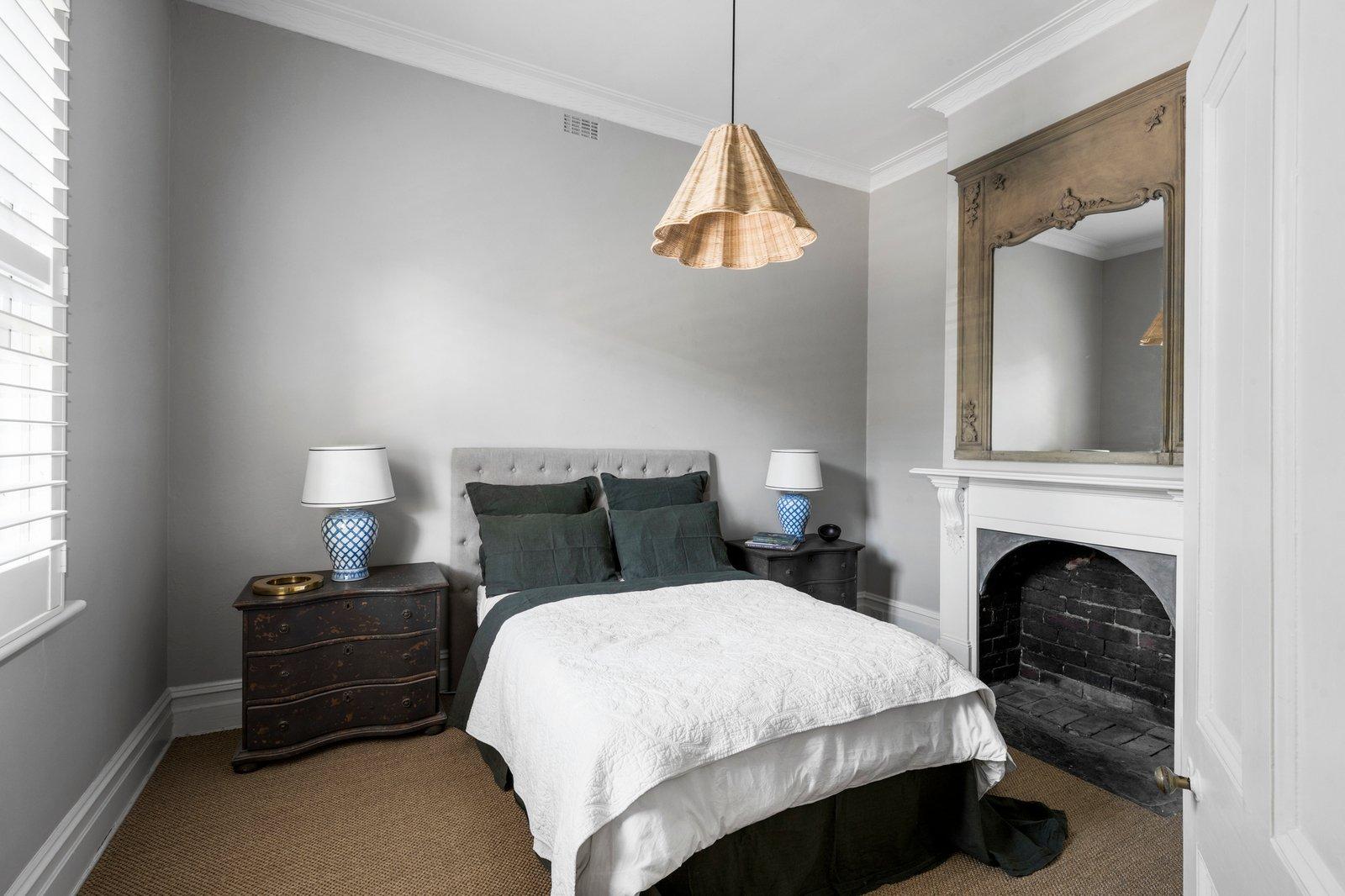 17 Ruabon Road, Toorak, 3142