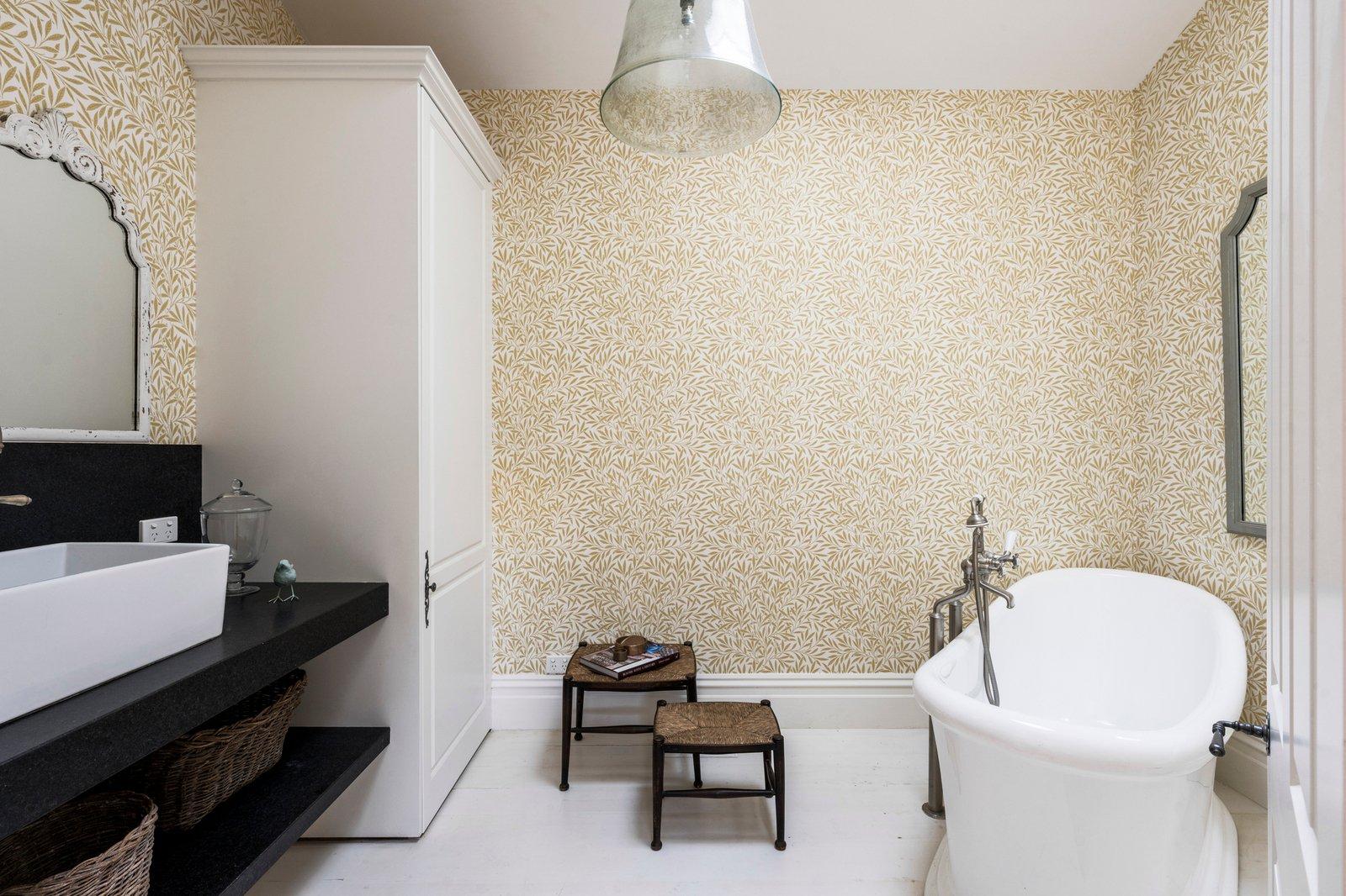 17 Ruabon Road, Toorak, 3142