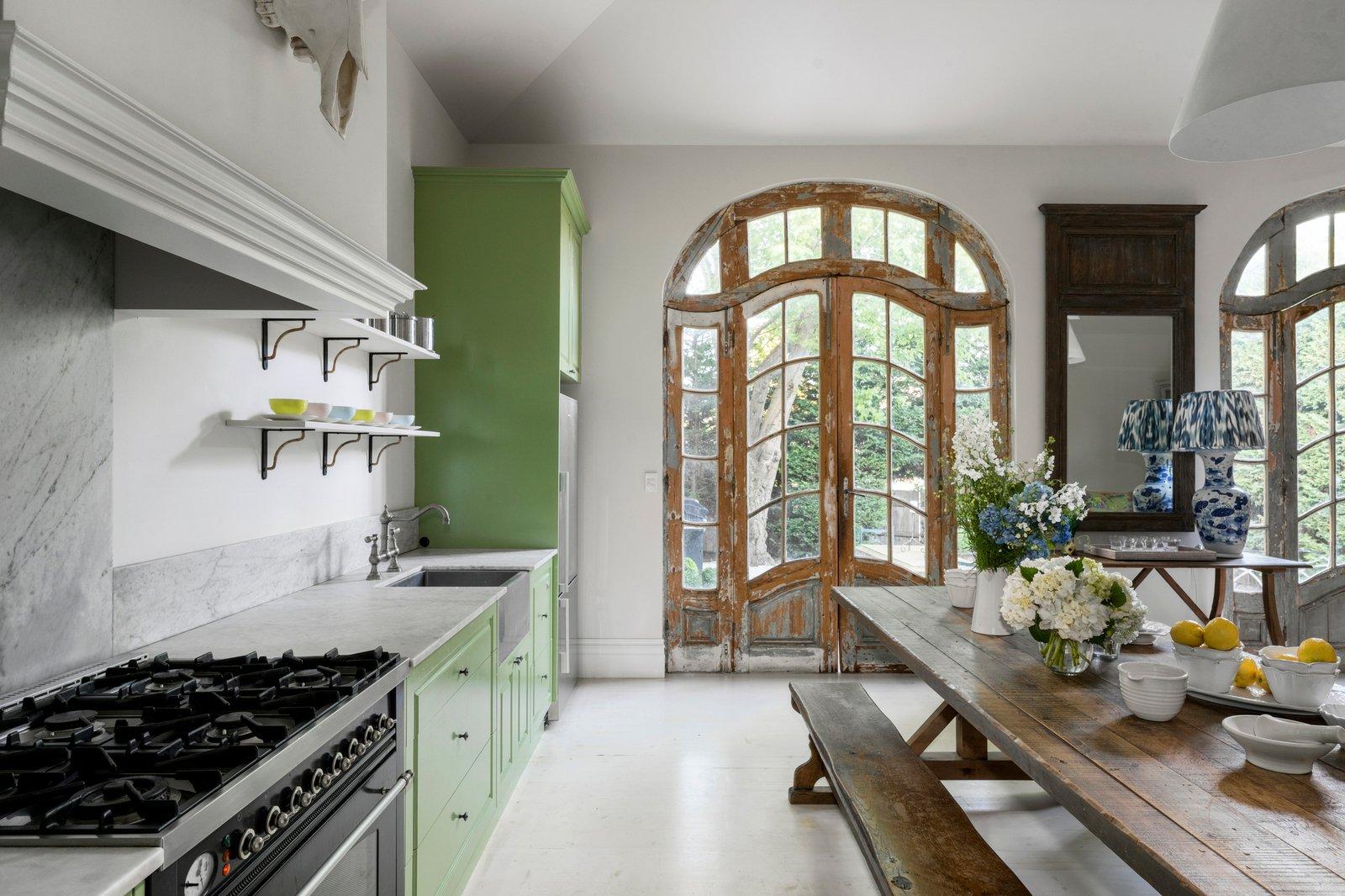 17 Ruabon Road, Toorak, 3142