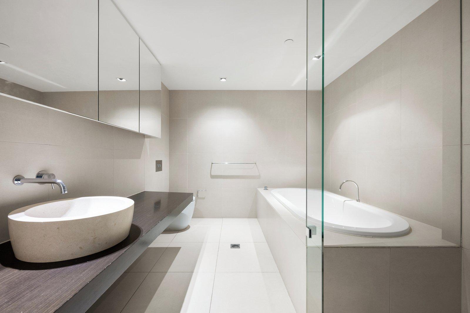 1702/279 Wellington Parade South, East Melbourne, 3002