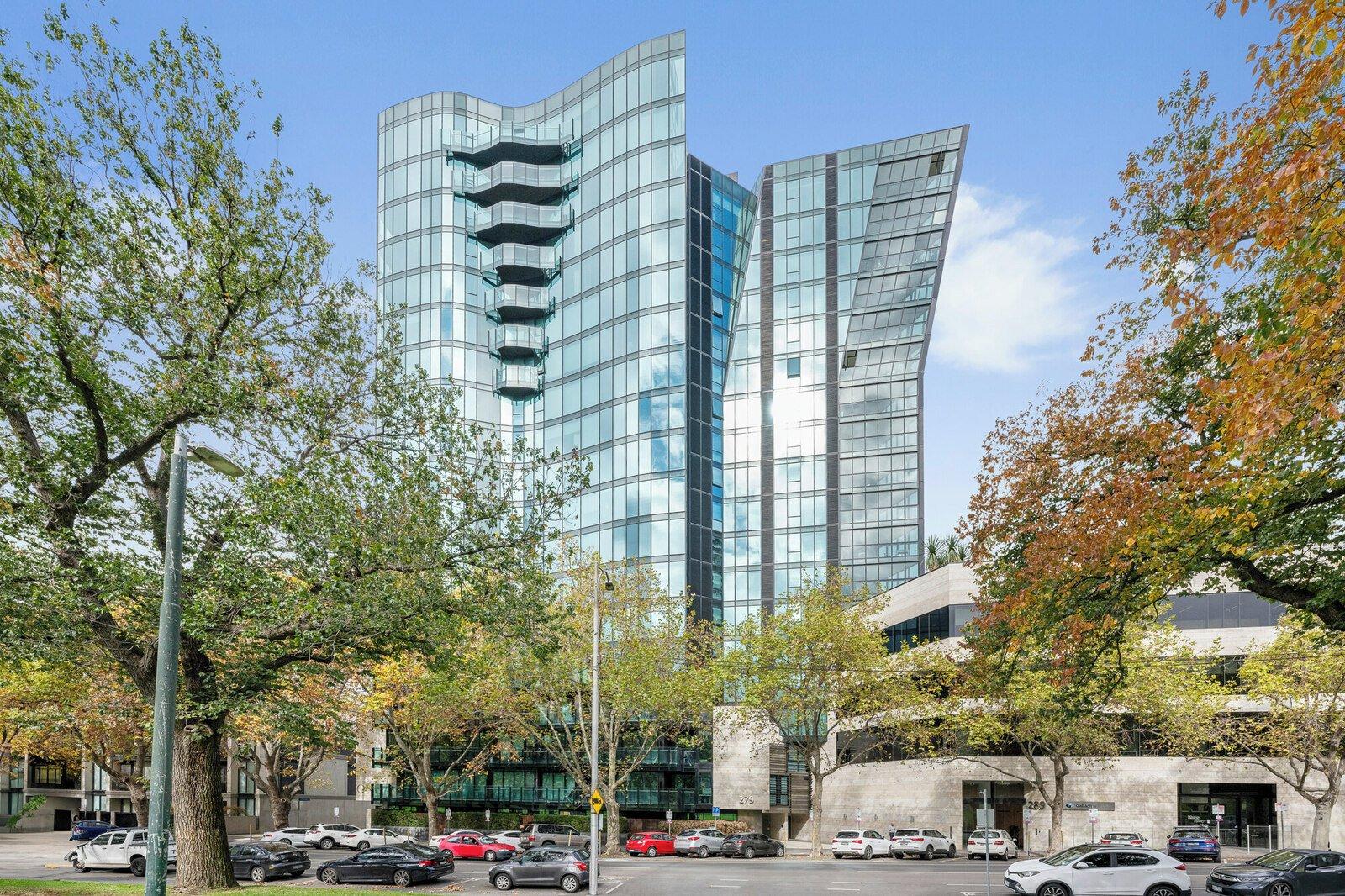 1702/279 Wellington Parade South, East Melbourne, 3002