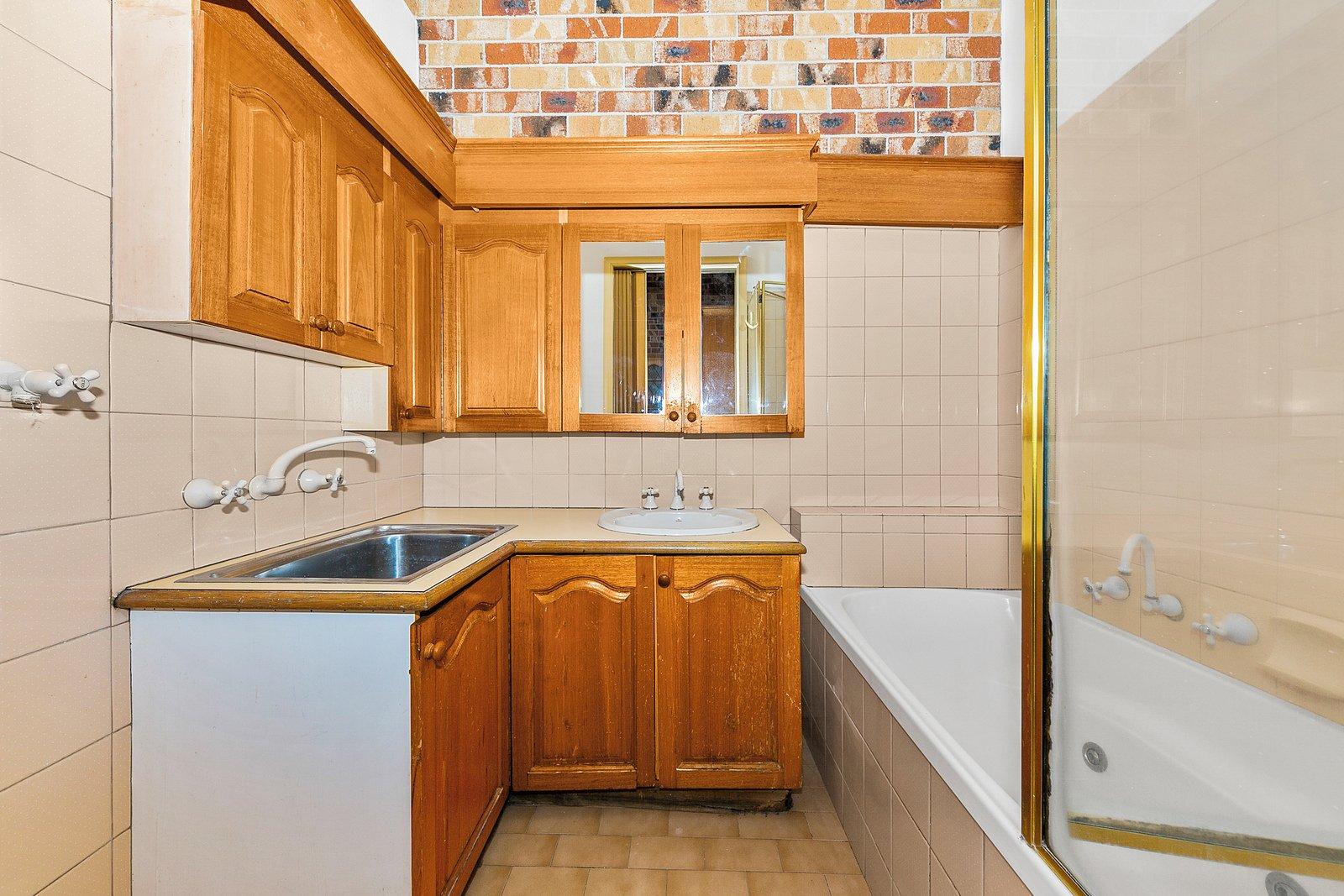 1/74 Williamsons Road, Doncaster, 3108