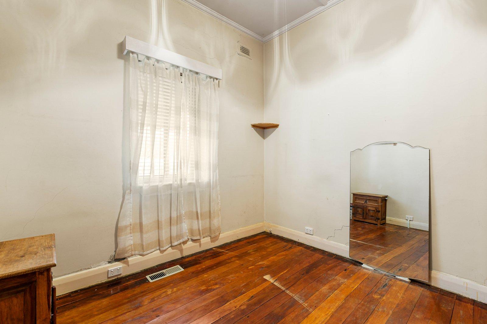 18 Through Road, Camberwell, 3124