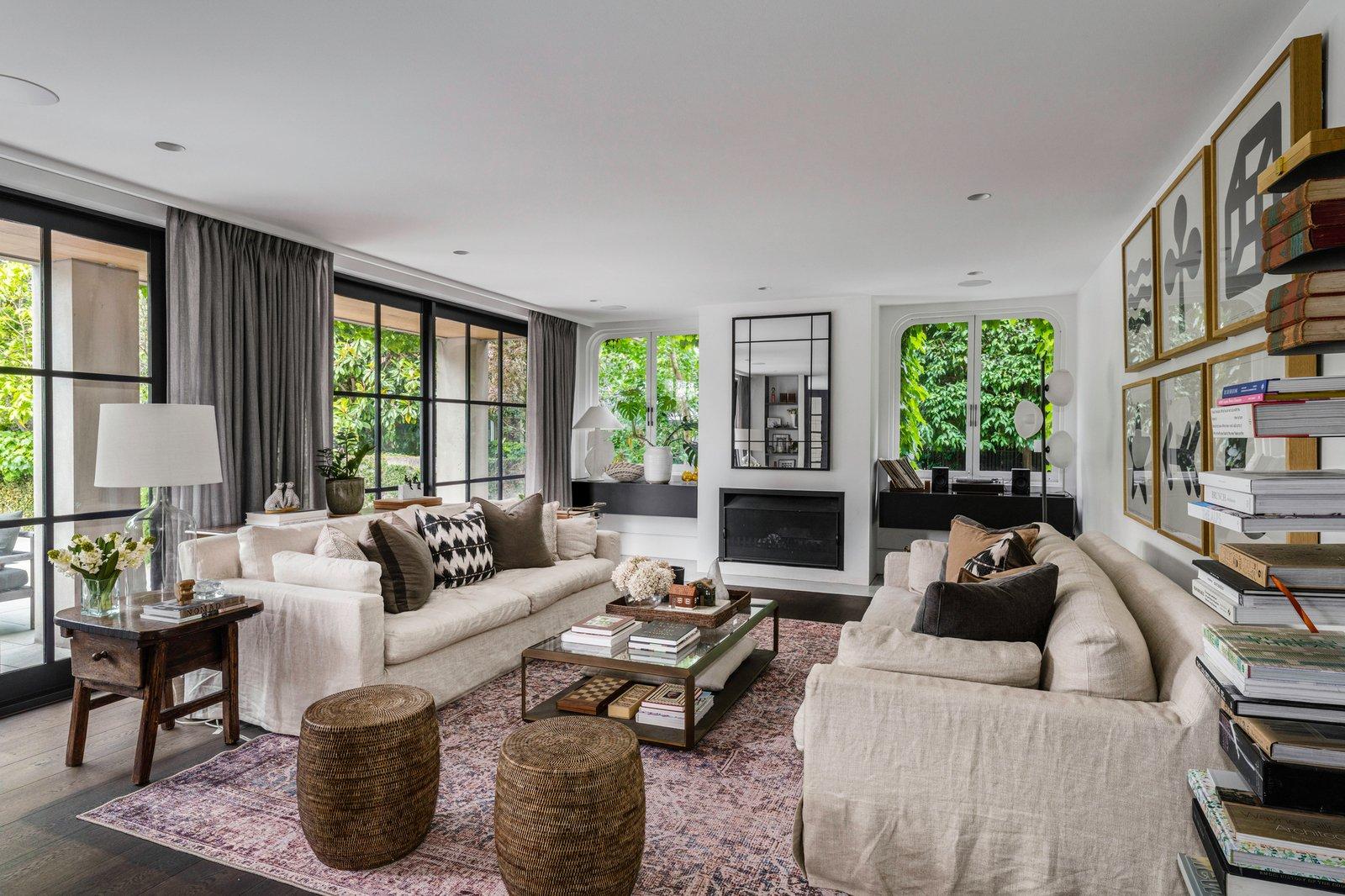 18 Winifred Crescent, Toorak, 3142