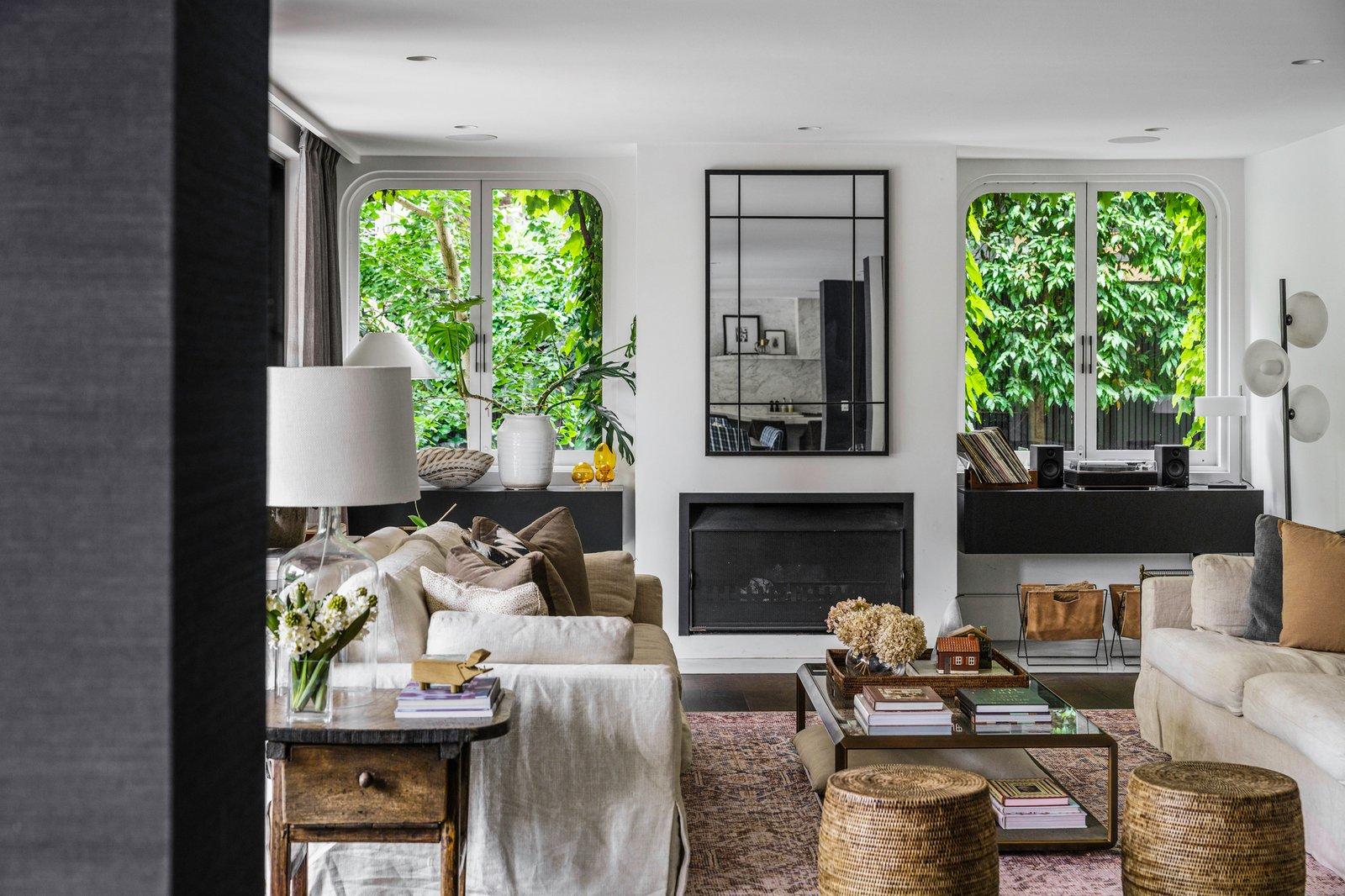 18 Winifred Crescent, Toorak, 3142