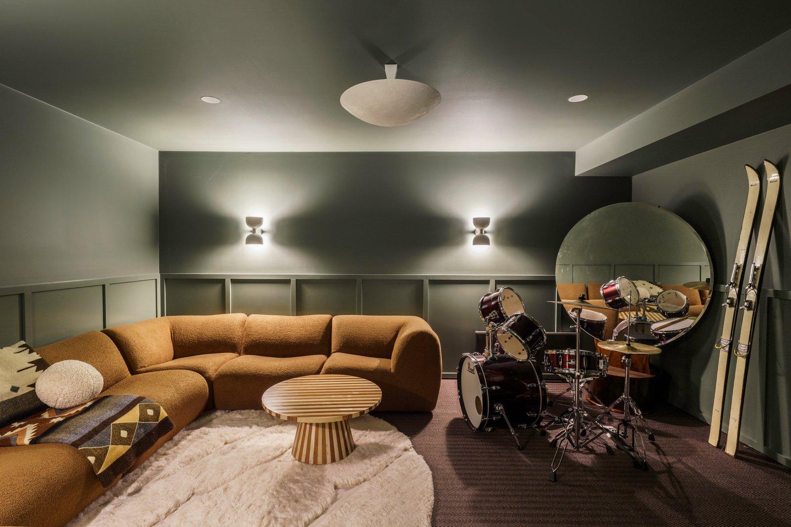 18 Winifred Crescent, Toorak, 3142