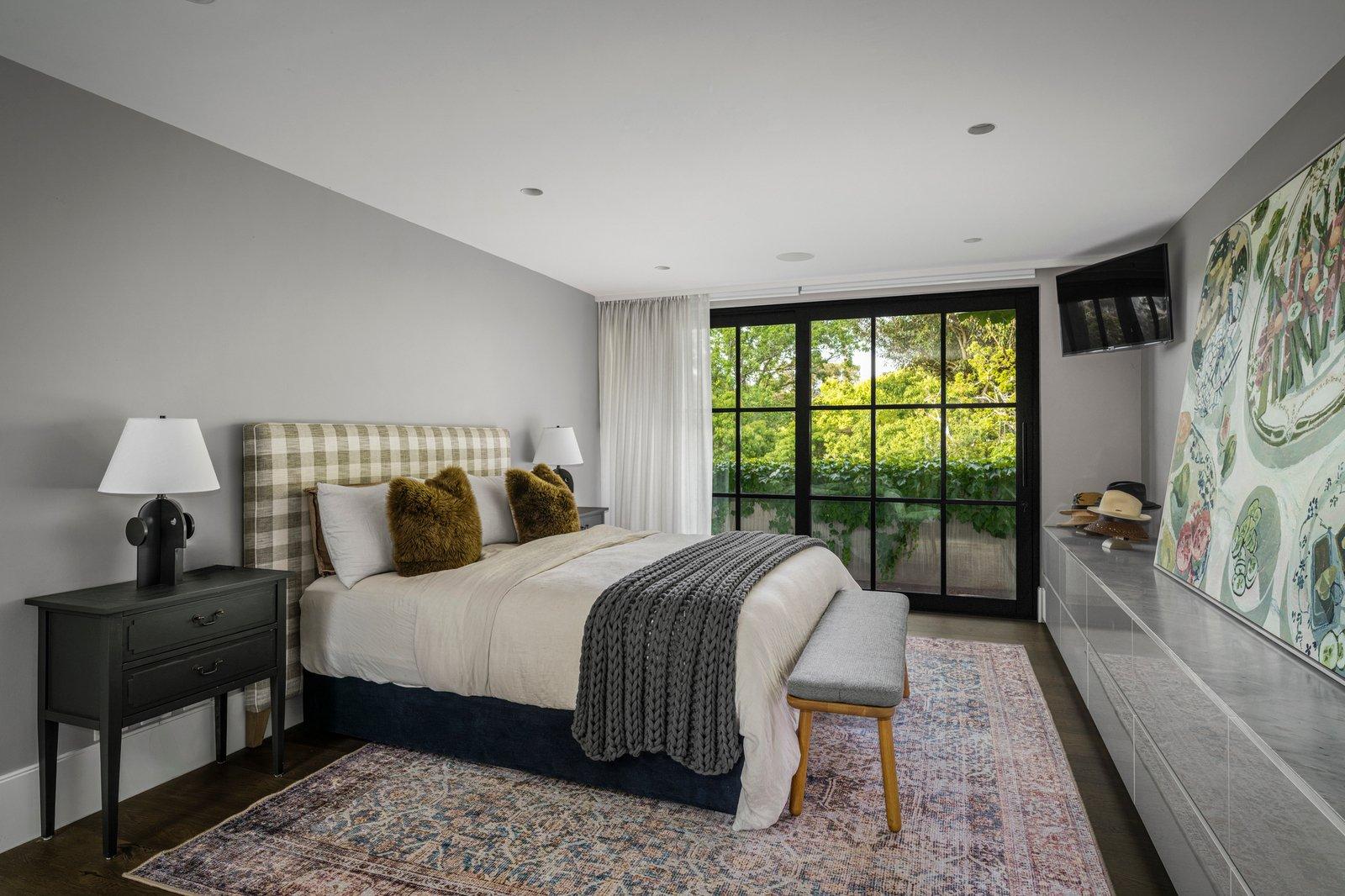 18 Winifred Crescent, Toorak, 3142