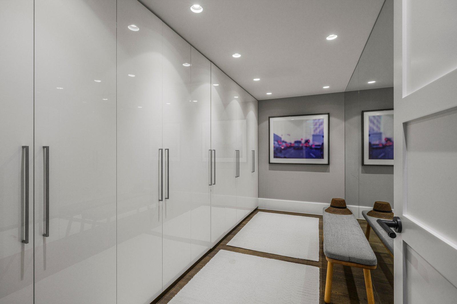 18 Winifred Crescent, Toorak, 3142