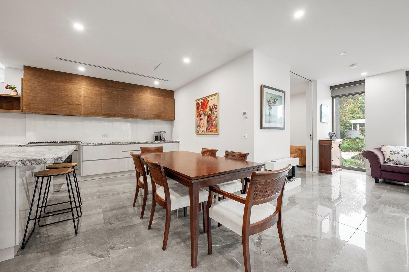 1/8 Yarravale Road, Kew, 3101