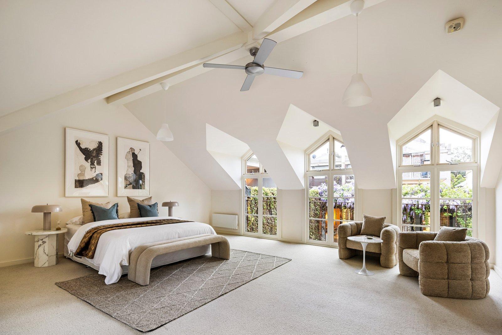 18 Canterbury Road, Albert Park, 3206