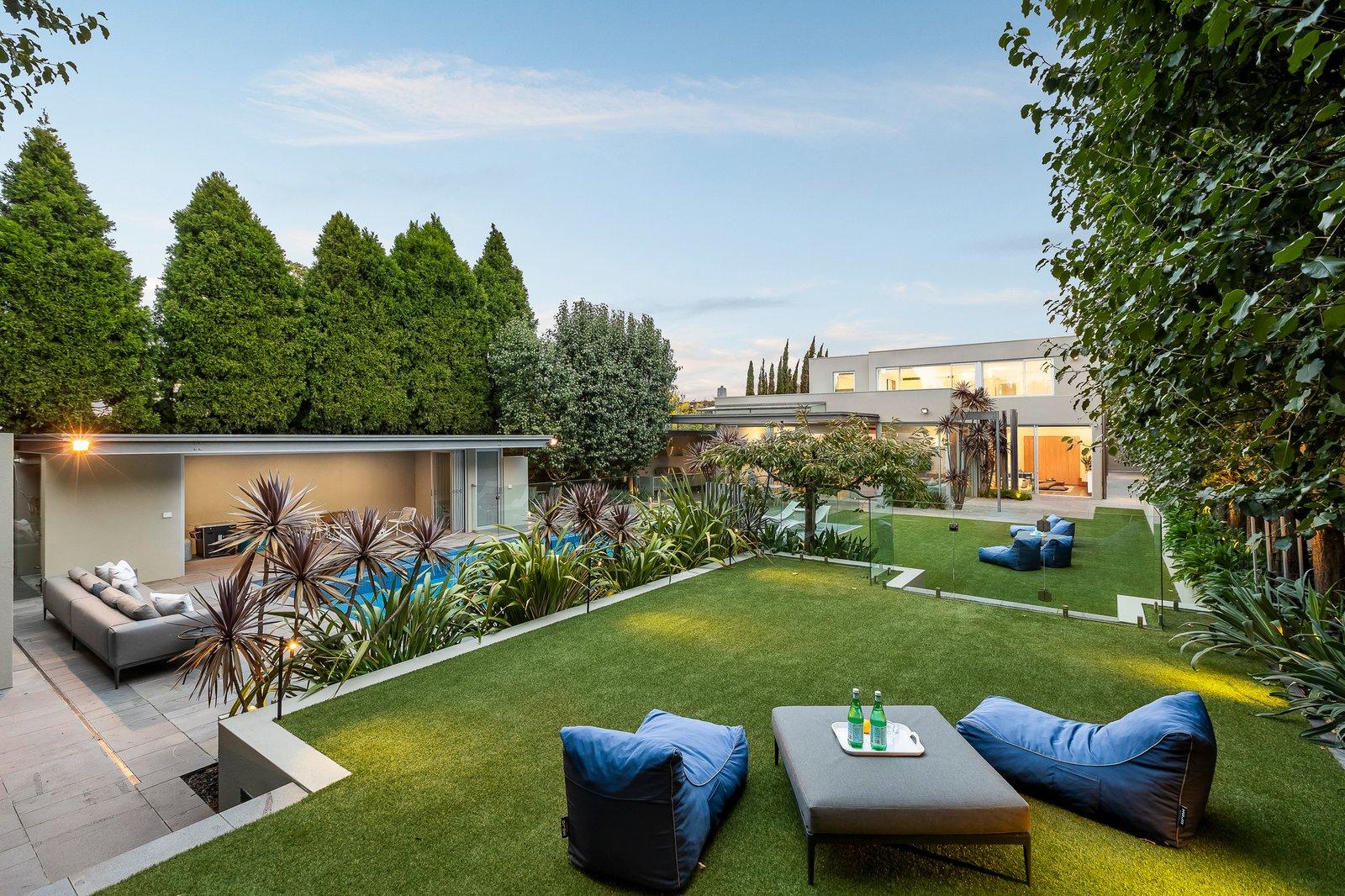 18 Findon Crescent, Kew, 3101