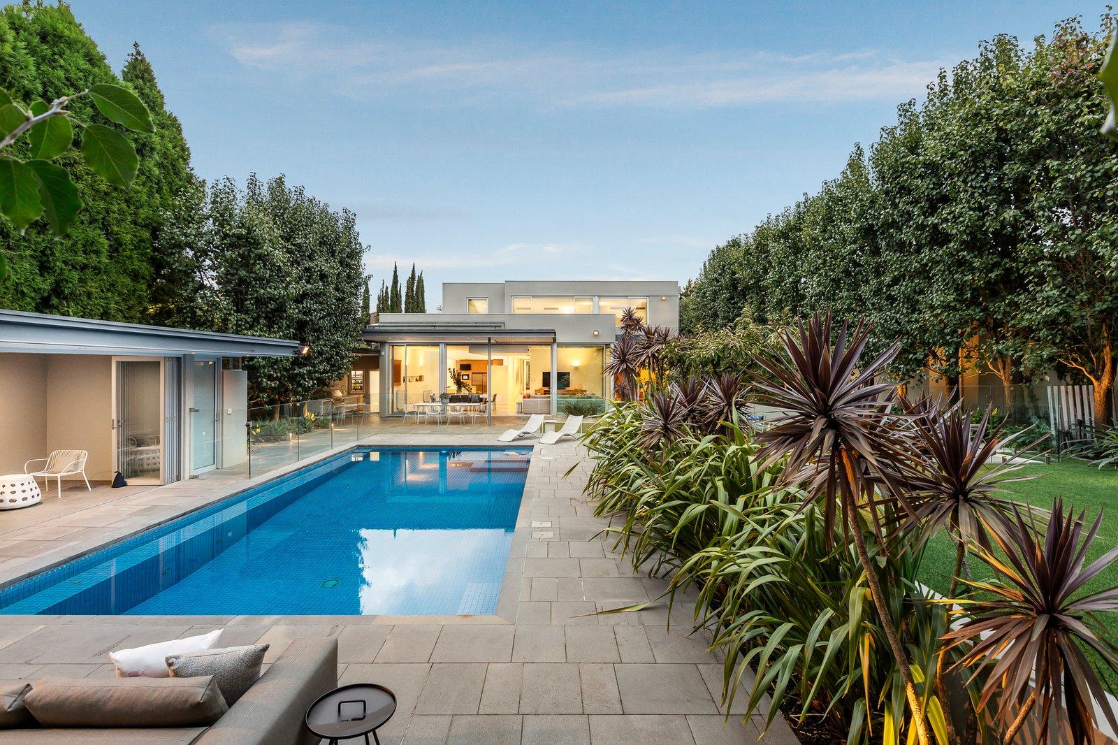 18 Findon Crescent, Kew, 3101