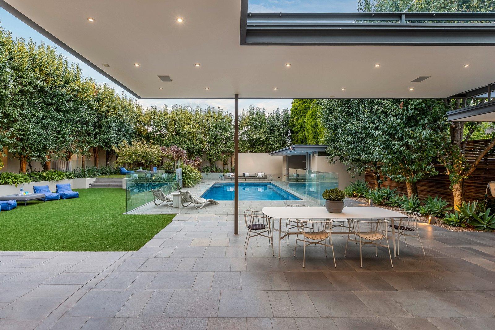 18 Findon Crescent, Kew, 3101