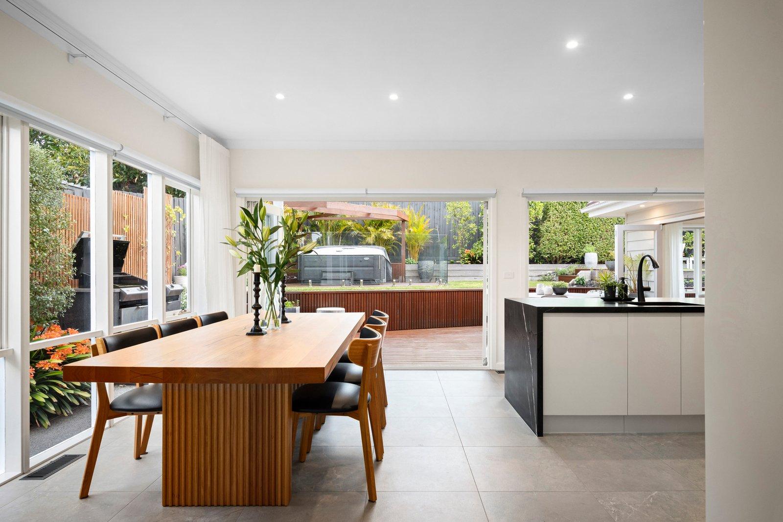 18 Folkestone Crescent, Beaumaris, 3193