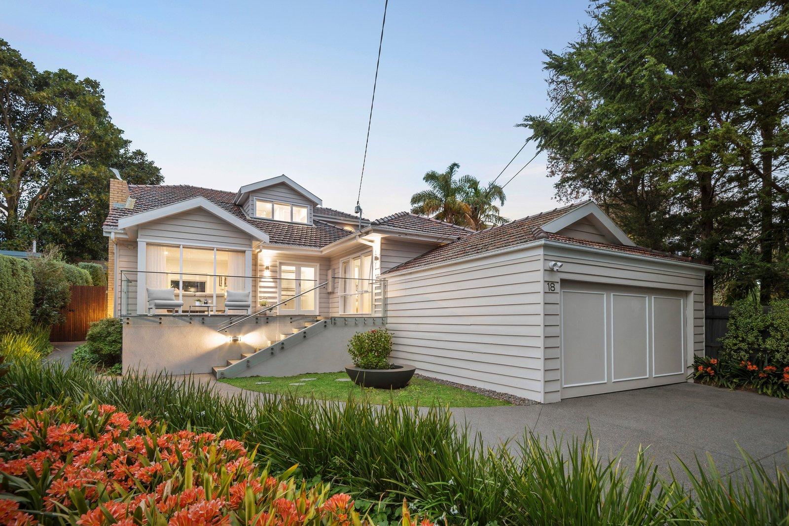 18 Folkestone Crescent, Beaumaris, 3193