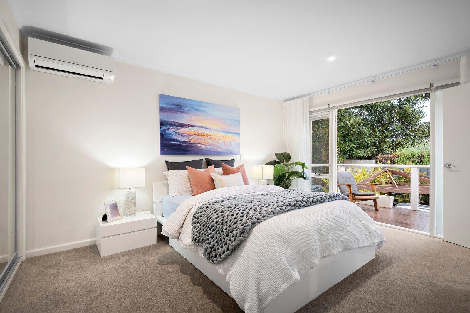 18 Folkestone Crescent, Beaumaris, 3193