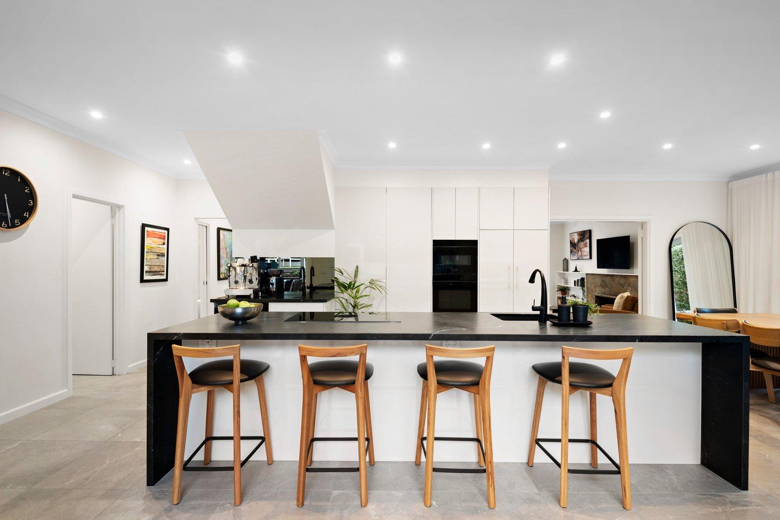 18 Folkestone Crescent, Beaumaris, 3193