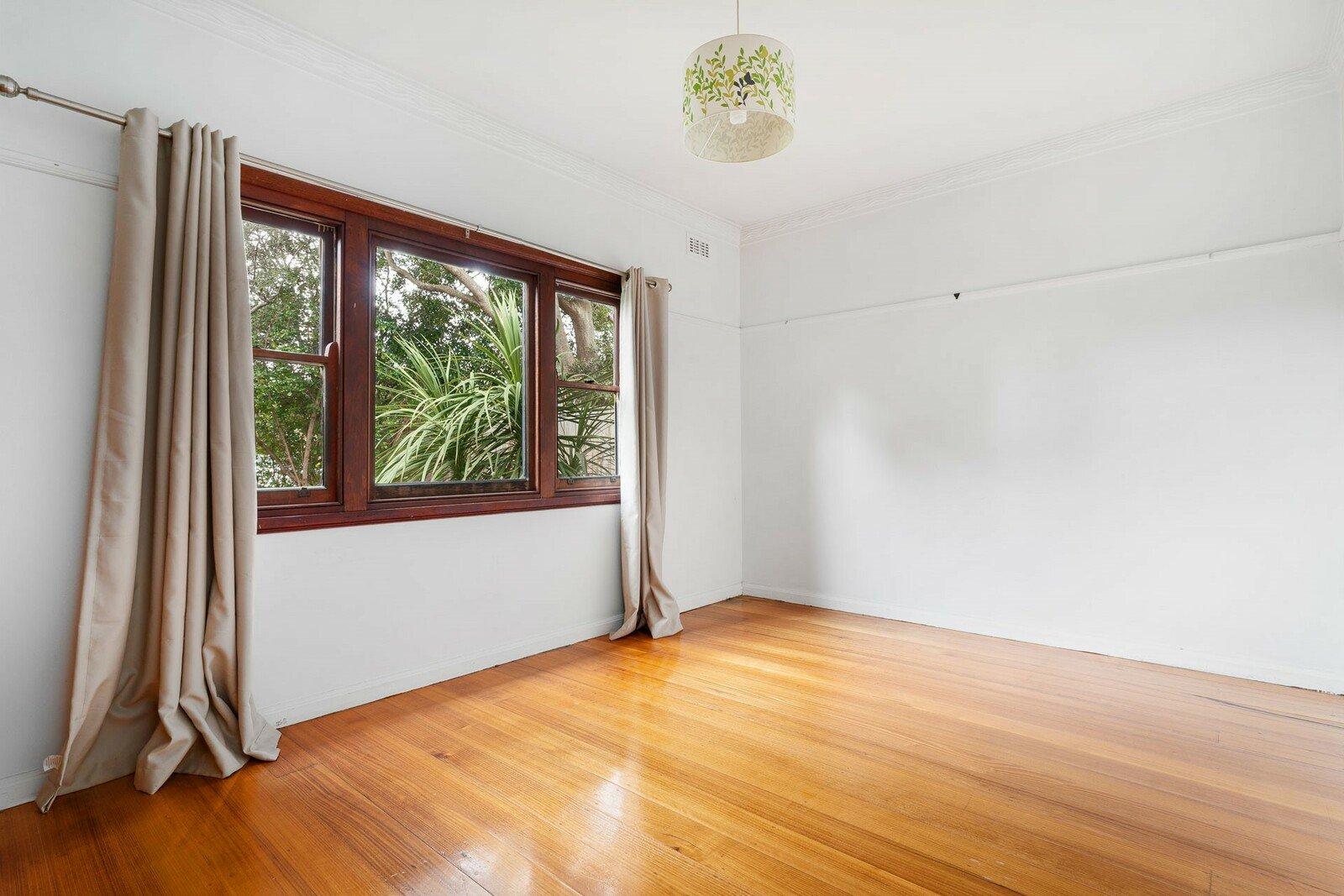 18 Rosslyn Avenue, Seaford, 3198