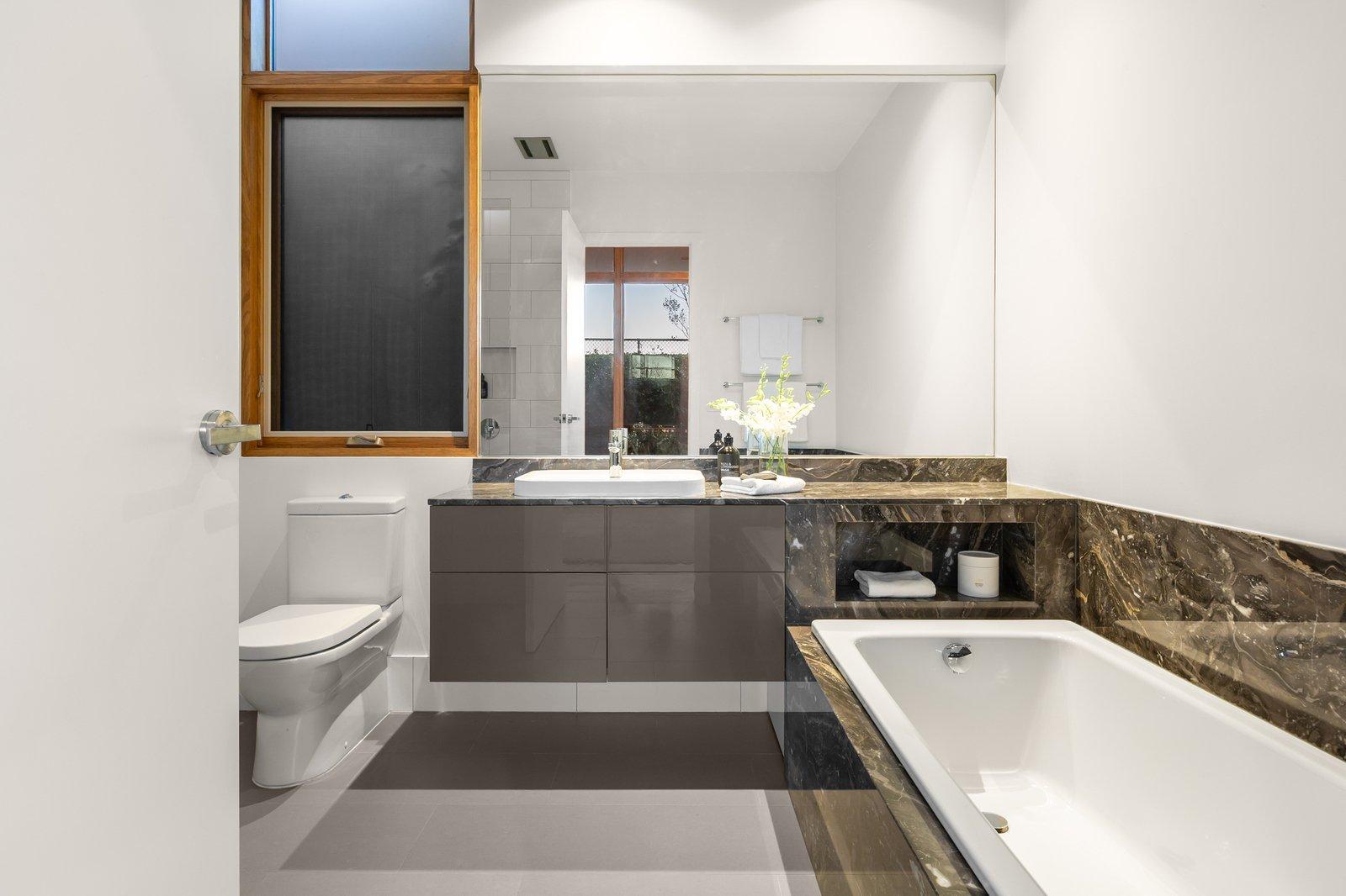 18 St Johns Avenue, Mont Albert, 3127